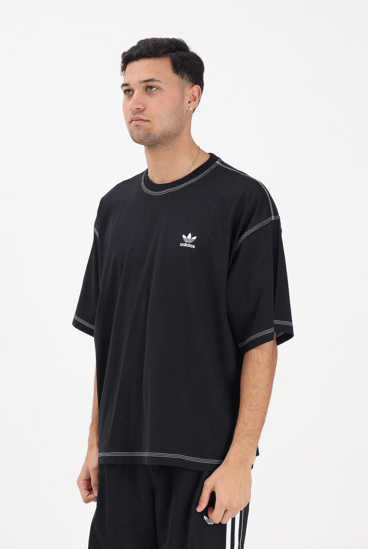 ADIDAS ORIGINALS T-shirt a manica corta TREFOIL ESSENTIALS nera da uomo JW0971 . ADIDAS ORIGINALS