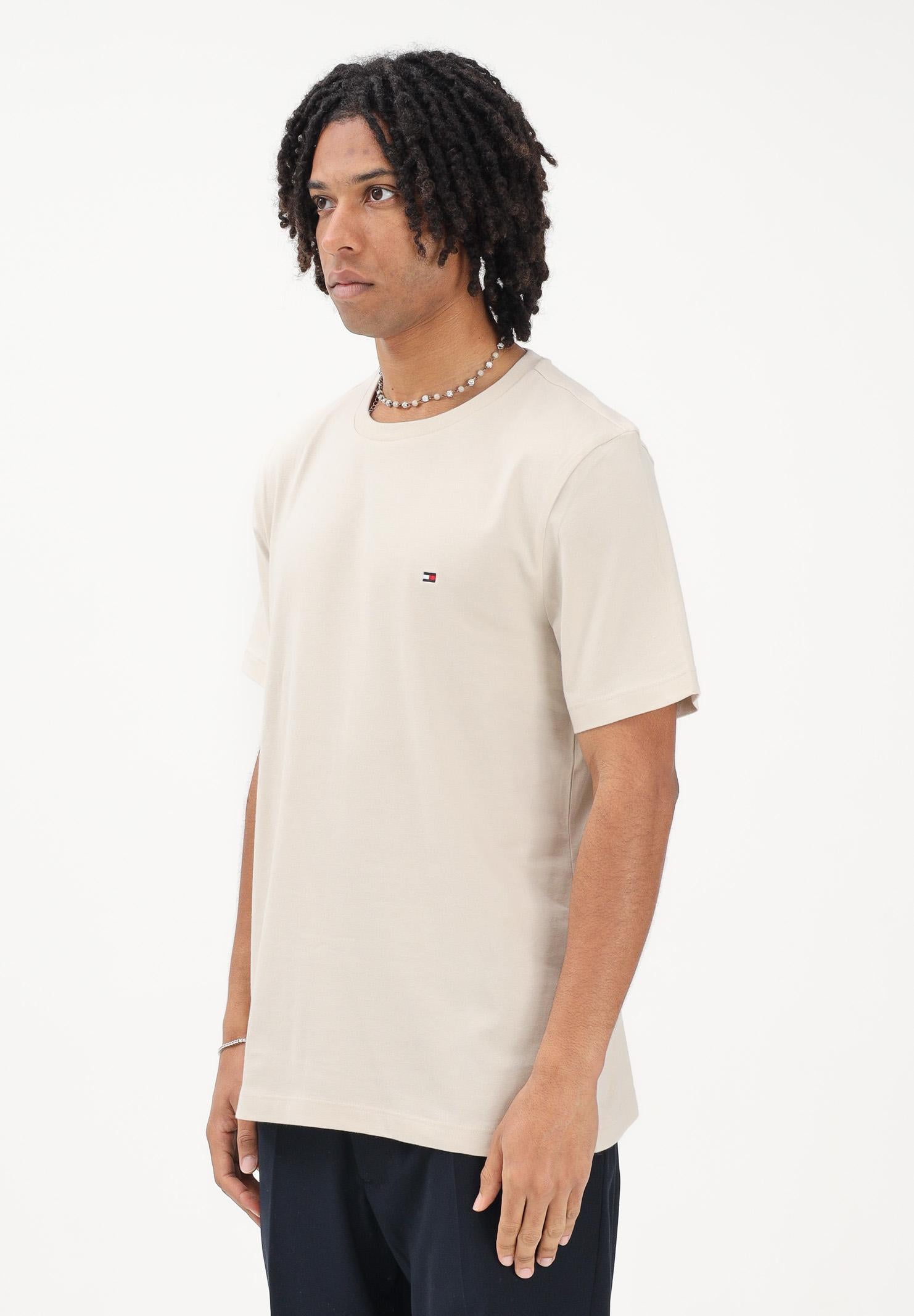 TOMMY HILFIGER T-shirt a manica corta beige da uomo con logo MW0MW39995 ACG TOMMY HILFIGER