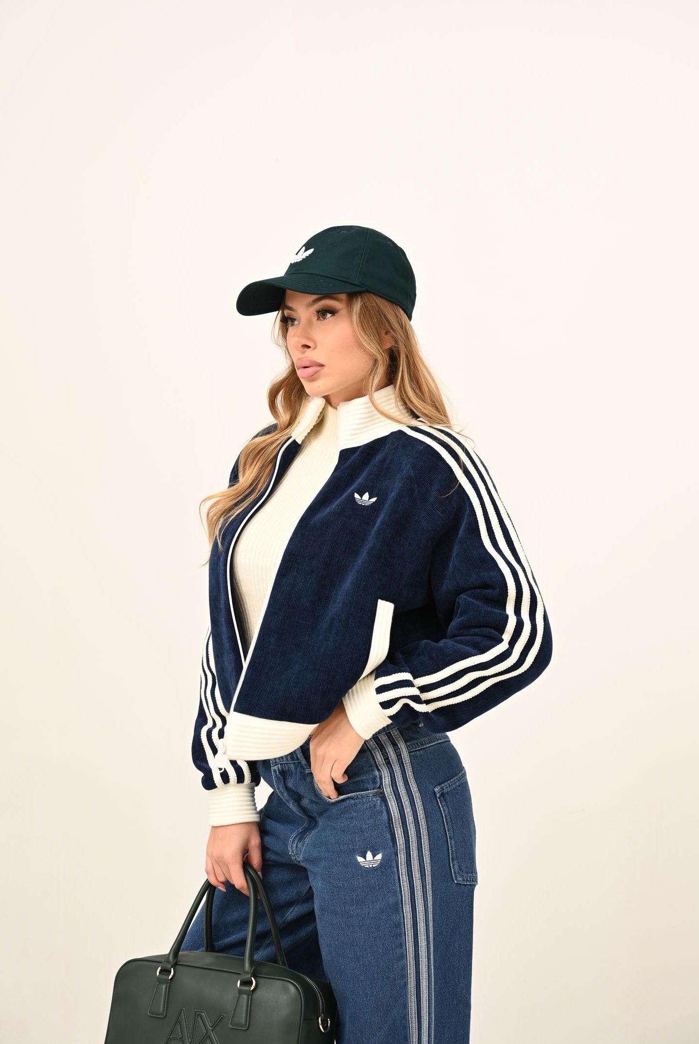 ADIDAS ORIGINALS Felpa con zip ADIDAS ORIGINALS VELOUR KNIT blu da donna KS7779 . ADIDAS ORIGINALS