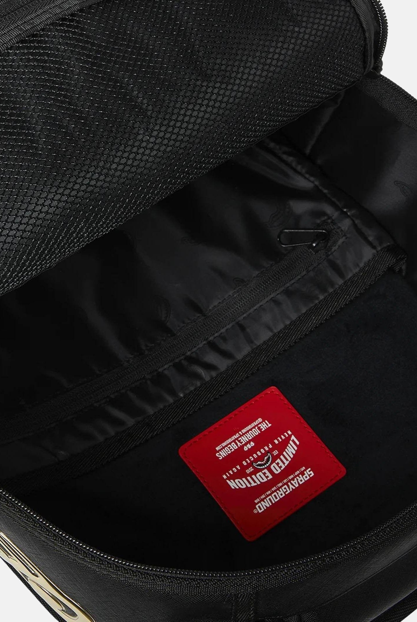 SPRAYGROUND Zaino GOLD AND DANGEROUS BACKPACK nero e oro per uomo e donna 910B8178NSZ . SPRAYGROUND