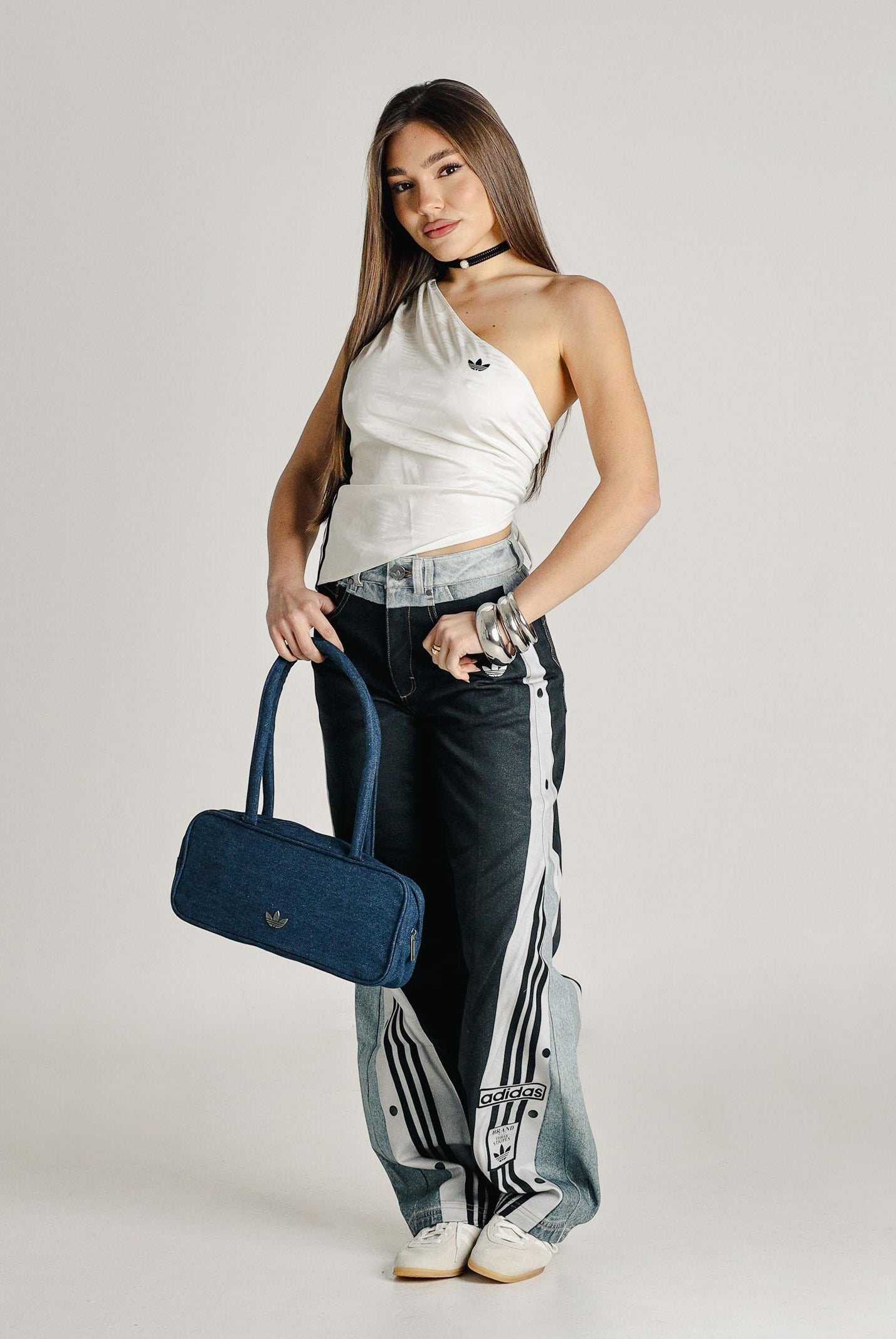 ADIDAS ORIGINALS Jeans vintage Adibreak con stampa Dead in denim chiaro e nero da donna KW4516 . ADIDAS ORIGINALS