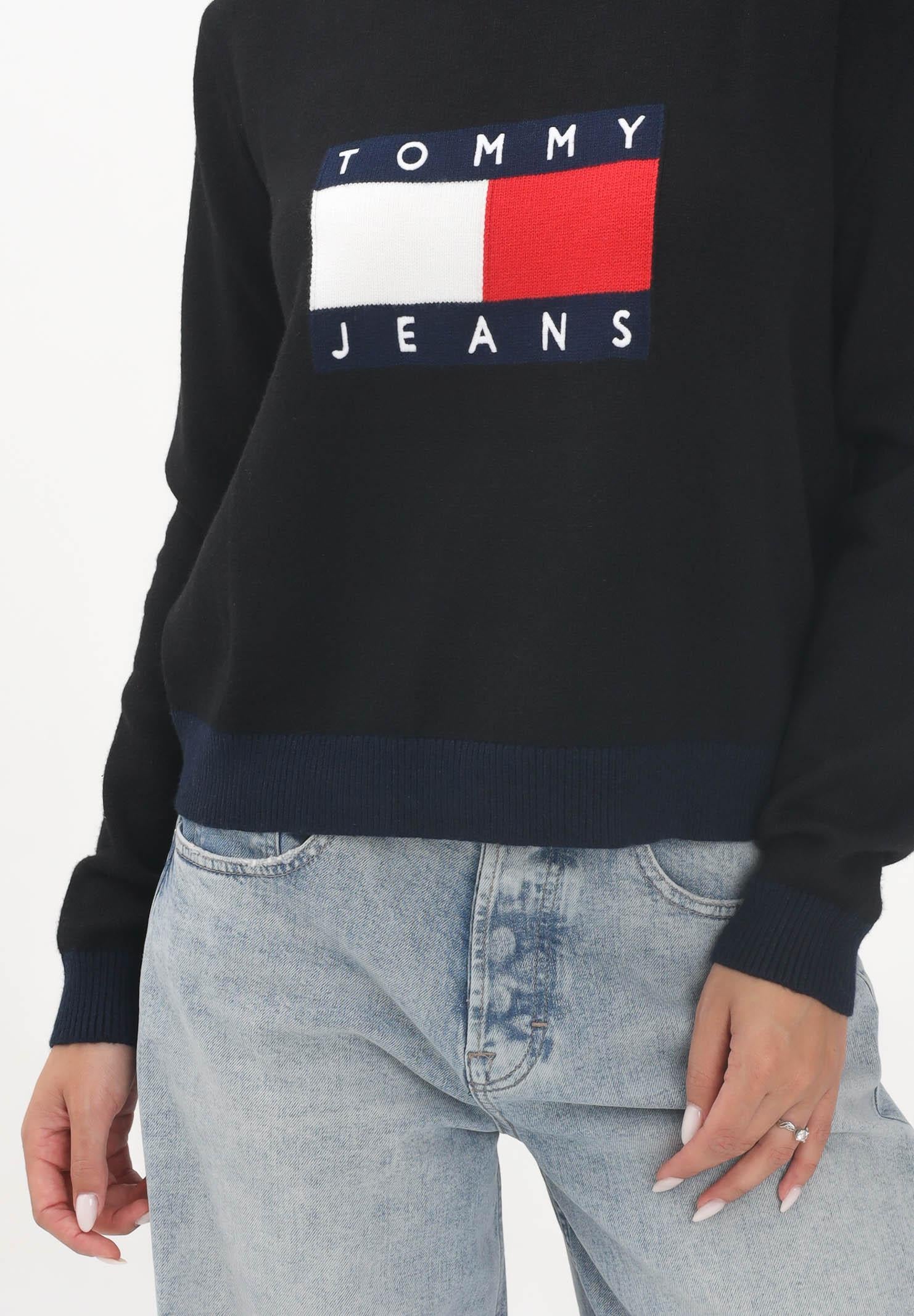 TOMMY JEANS Maglioncino girocollo nero da donna con logo DW0DW20970BDS TOMMY JEANS