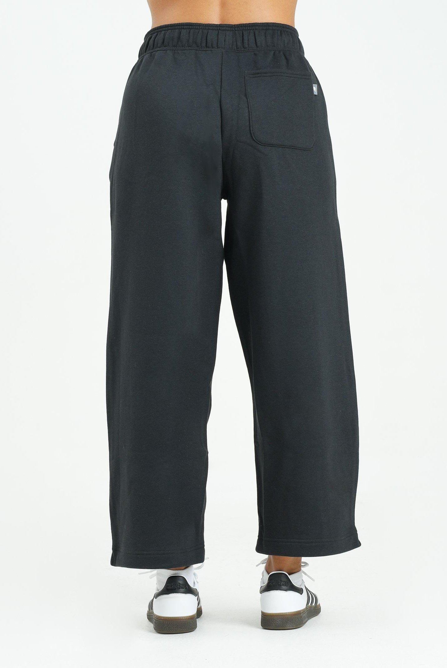 NEW BALANCE Pantalone sportivo Linear Heritage Fleece Barrel nero da donna WP53500BK . NEW BALANCE