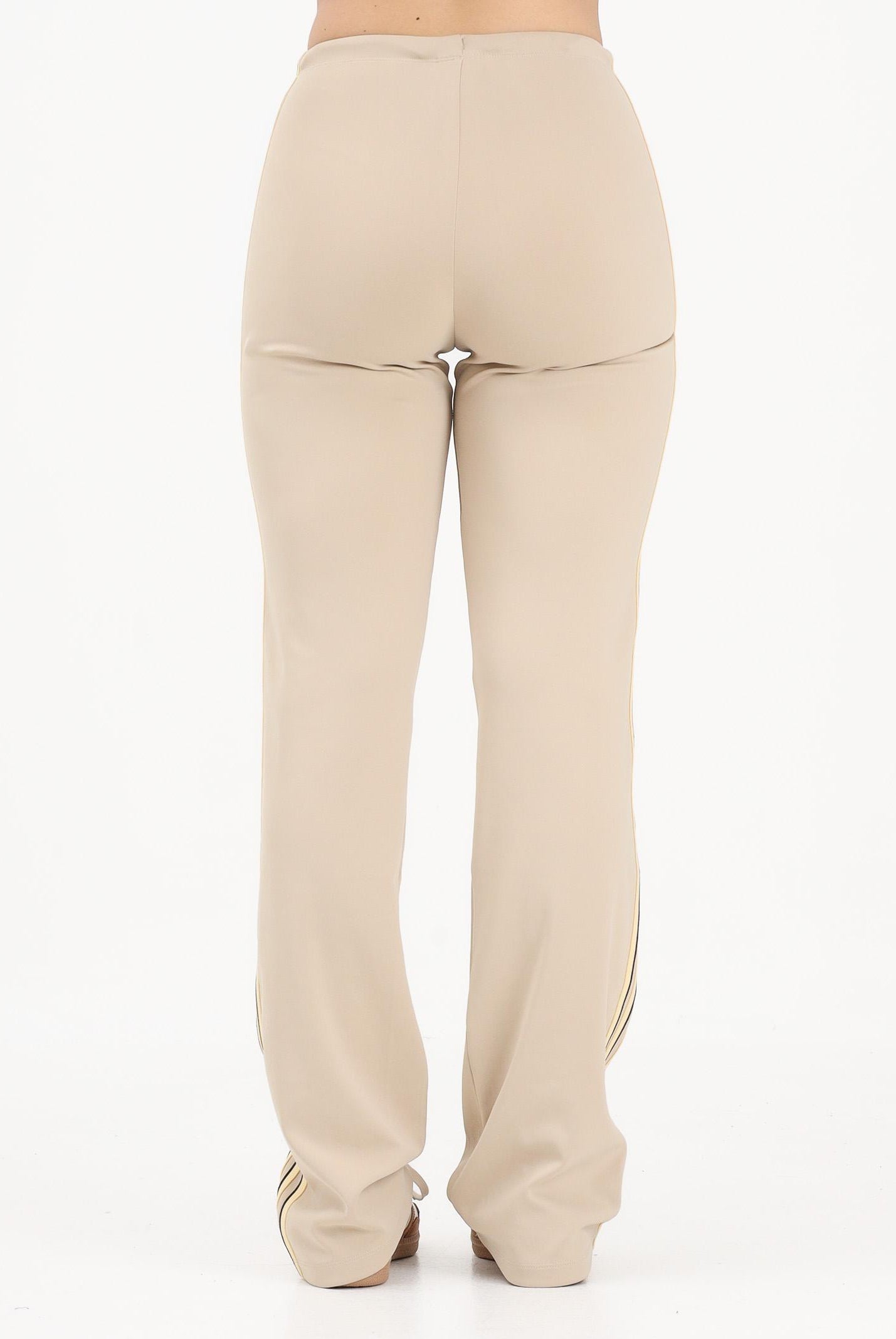 ADIDAS ORIGINALS Pantalone sportivo SLOUCHY STRAIGHT LEG beige da donna KW4555 . ADIDAS ORIGINALS