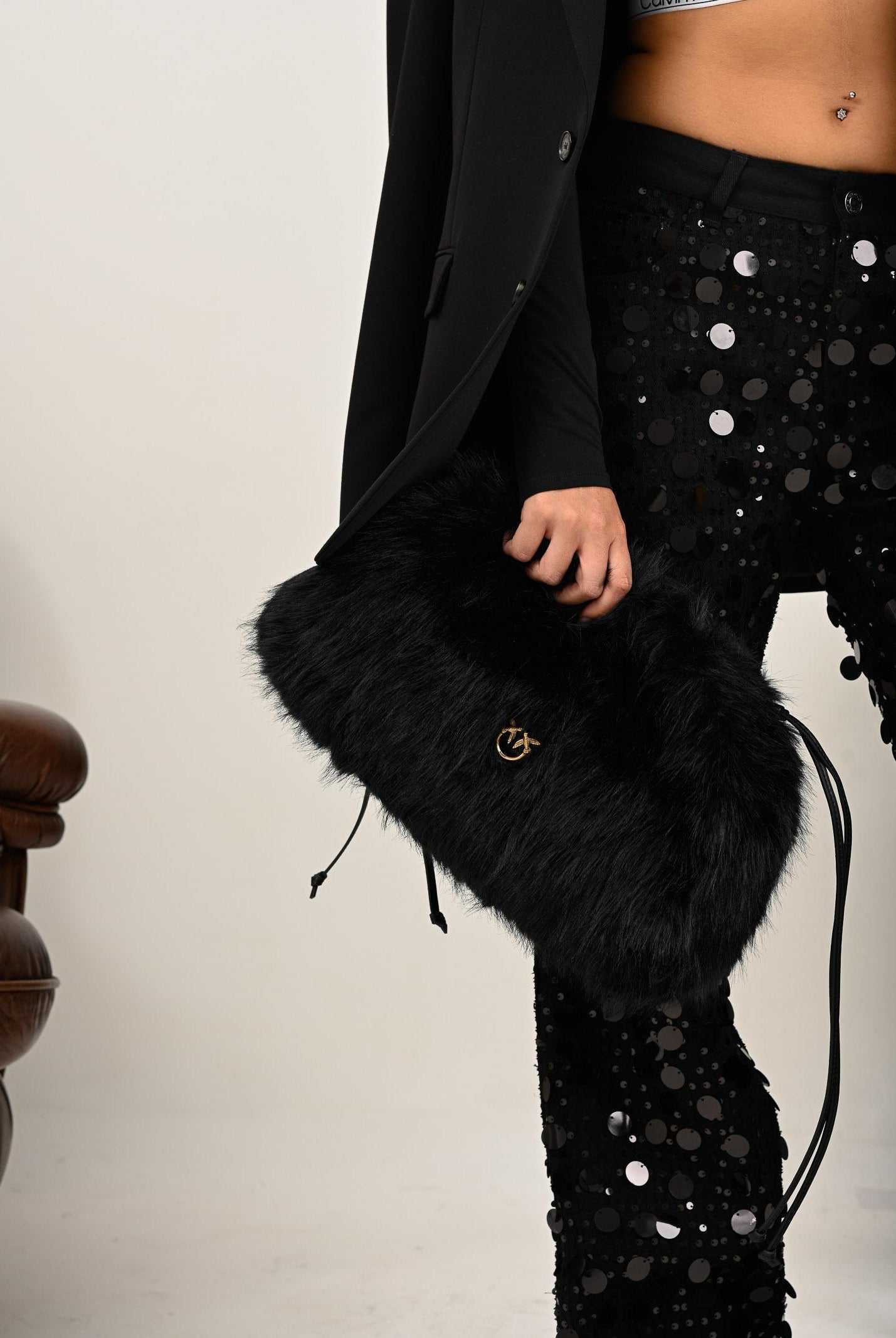 PINKO Maxi Clutch in eco pelliccia nera da donna 105909A2VZ Z99Q PINKO