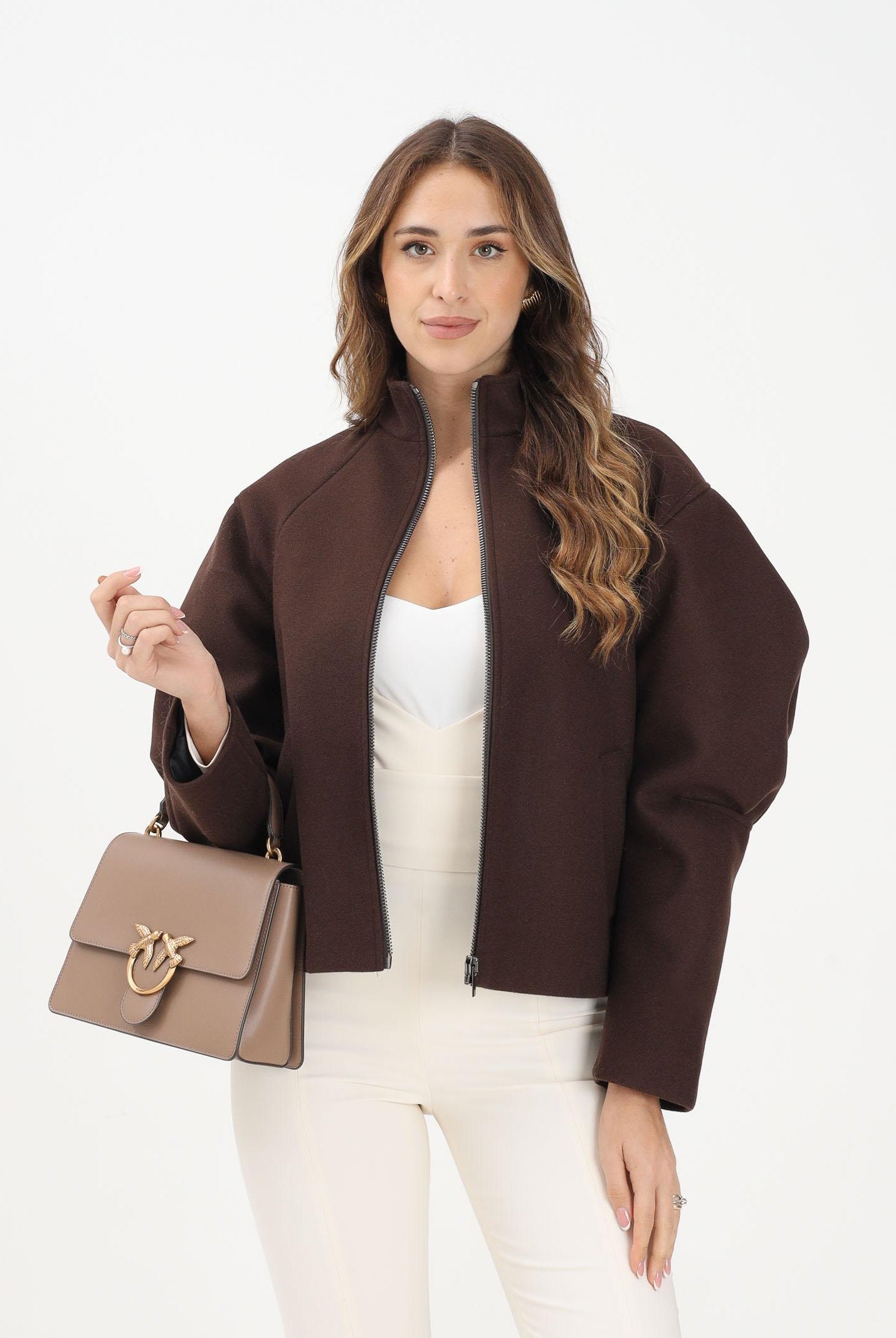 VICOLO Cappotto corto marrone da donna con maniche a sbuffo TF1543 MA VICOLO