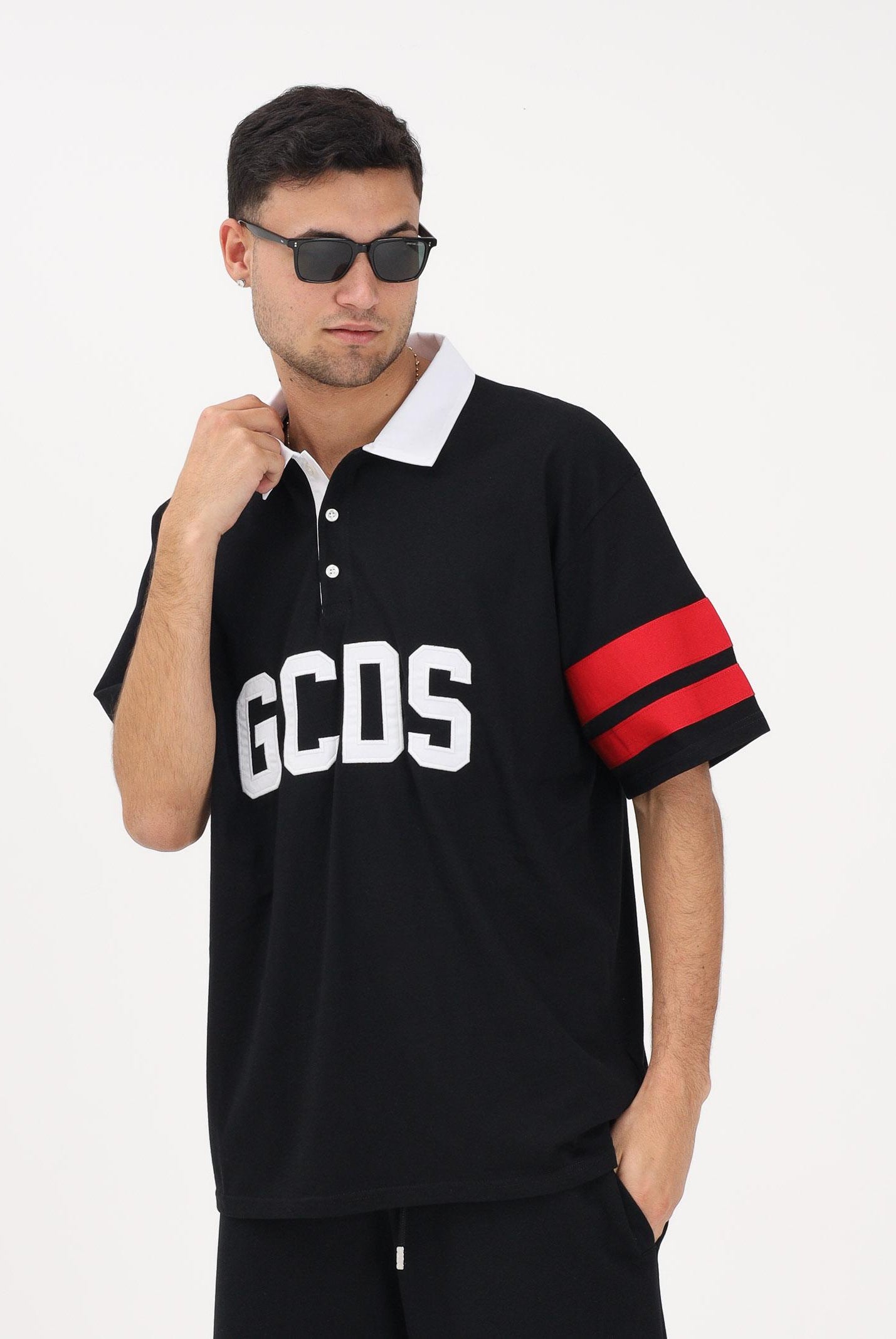 GCDS Polo a manica corta nera per uomo e donna con logo Z0MLQD107J101 999R GCDS