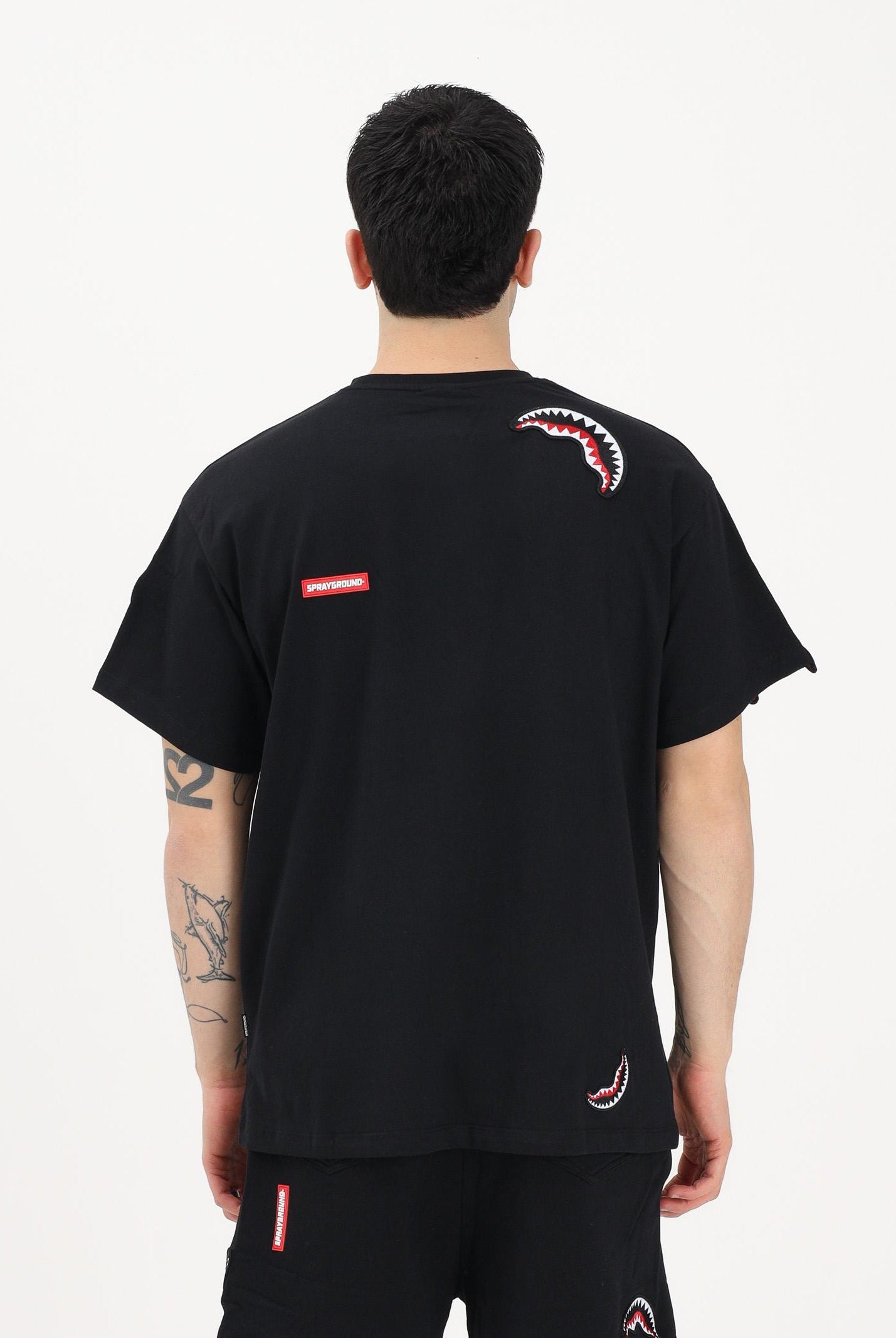 SPRAYGROUND T-shirt a manica corta nera da uomo con dettagli grafici "shark" SP846BLK . SPRAYGROUND
