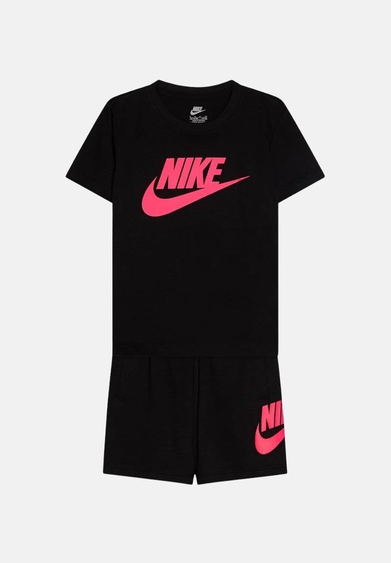 Completino CLUB TEE nero da bambina con stampa logo fluo 86L596 A1U NIKE