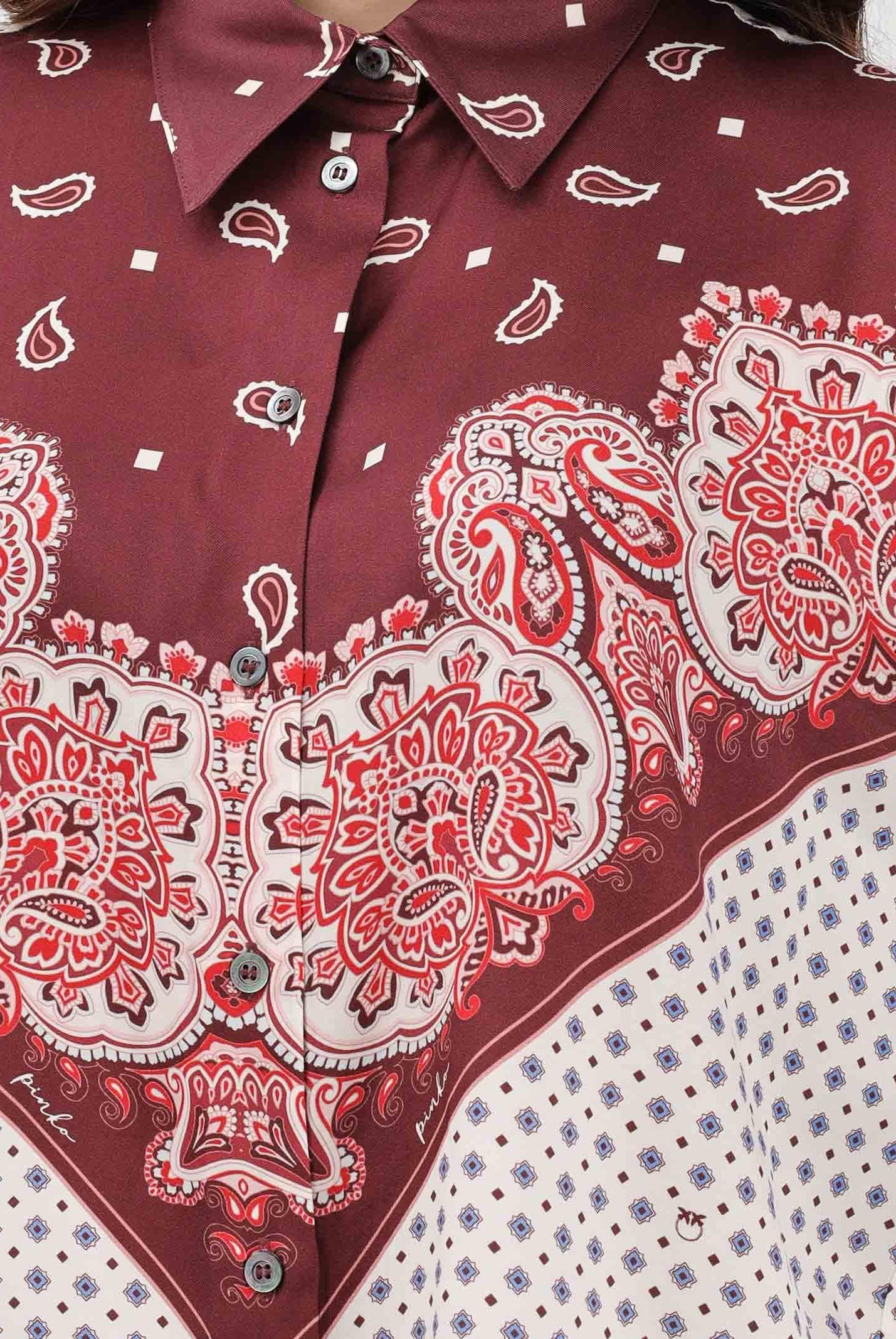PINKO Camicia a manica lunga bianca e bordeaux da donna con motivo cravatteria e stampa piazzata 106202A31K YR1 PINKO