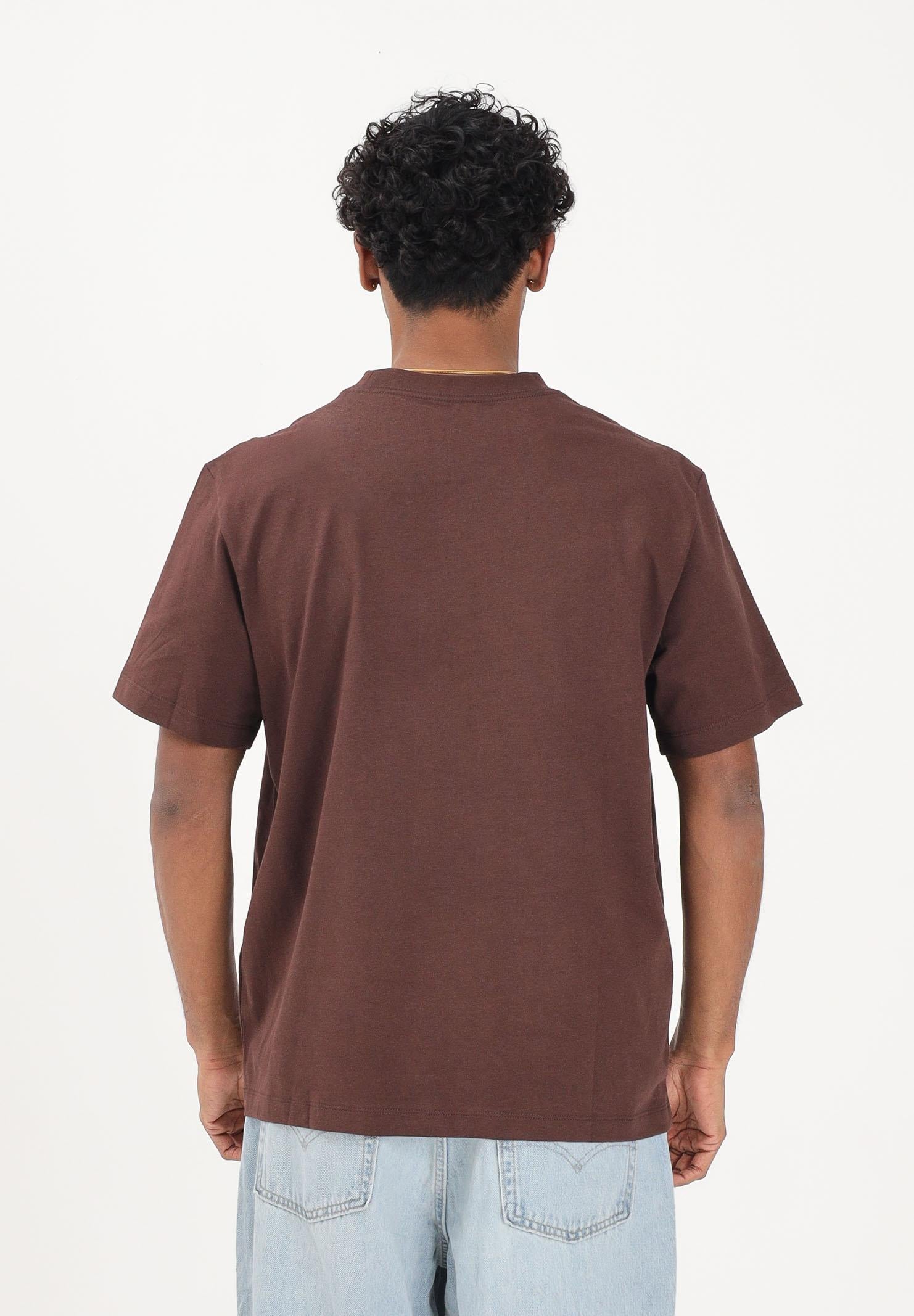 CALVIN KLEIN JEANS T-shirt a manica corta marrone cioccolato da uomo con stampa logo LV04RB862G2IN . CALVIN KLEIN JEANS