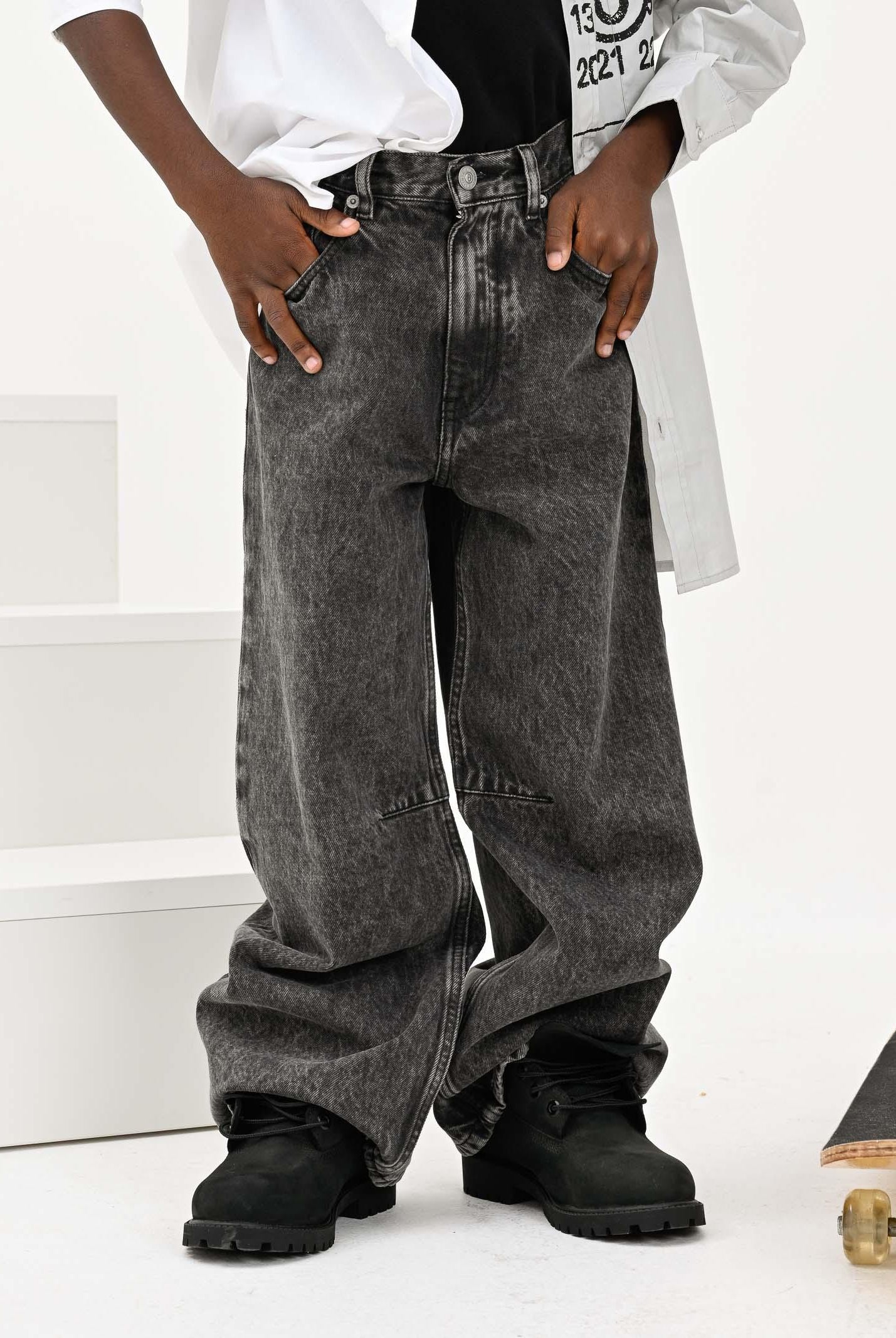 MAISON MARGIELA Jeans per donna, ragazzi e bambini in denim nero con leggere sfumature M60844MM06D M602 MAISON MARGIELA