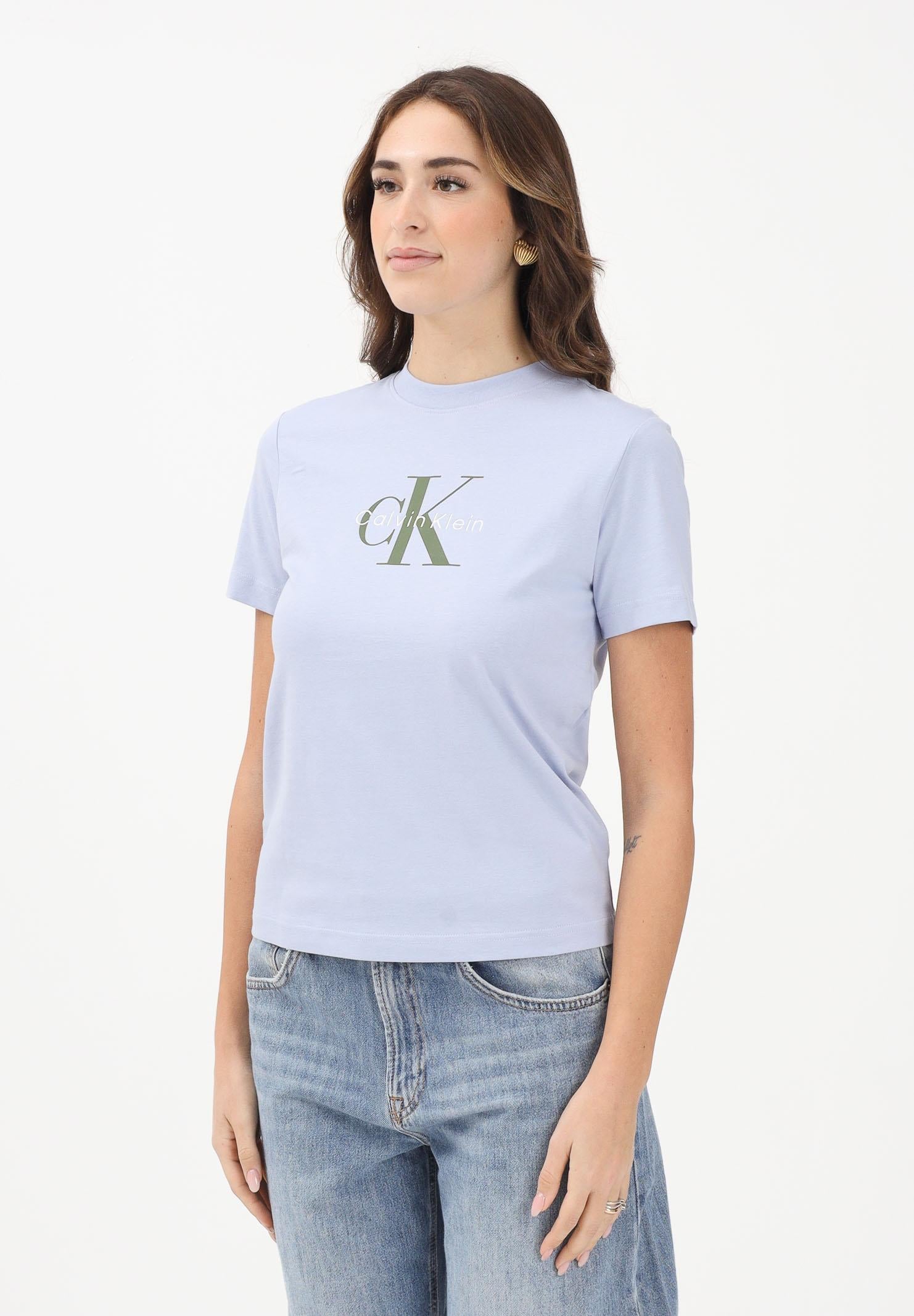 CALVIN KLEIN JEANS T-shirt a manica corta celeste da donna con logo LV047B865GTKF . CALVIN KLEIN JEANS