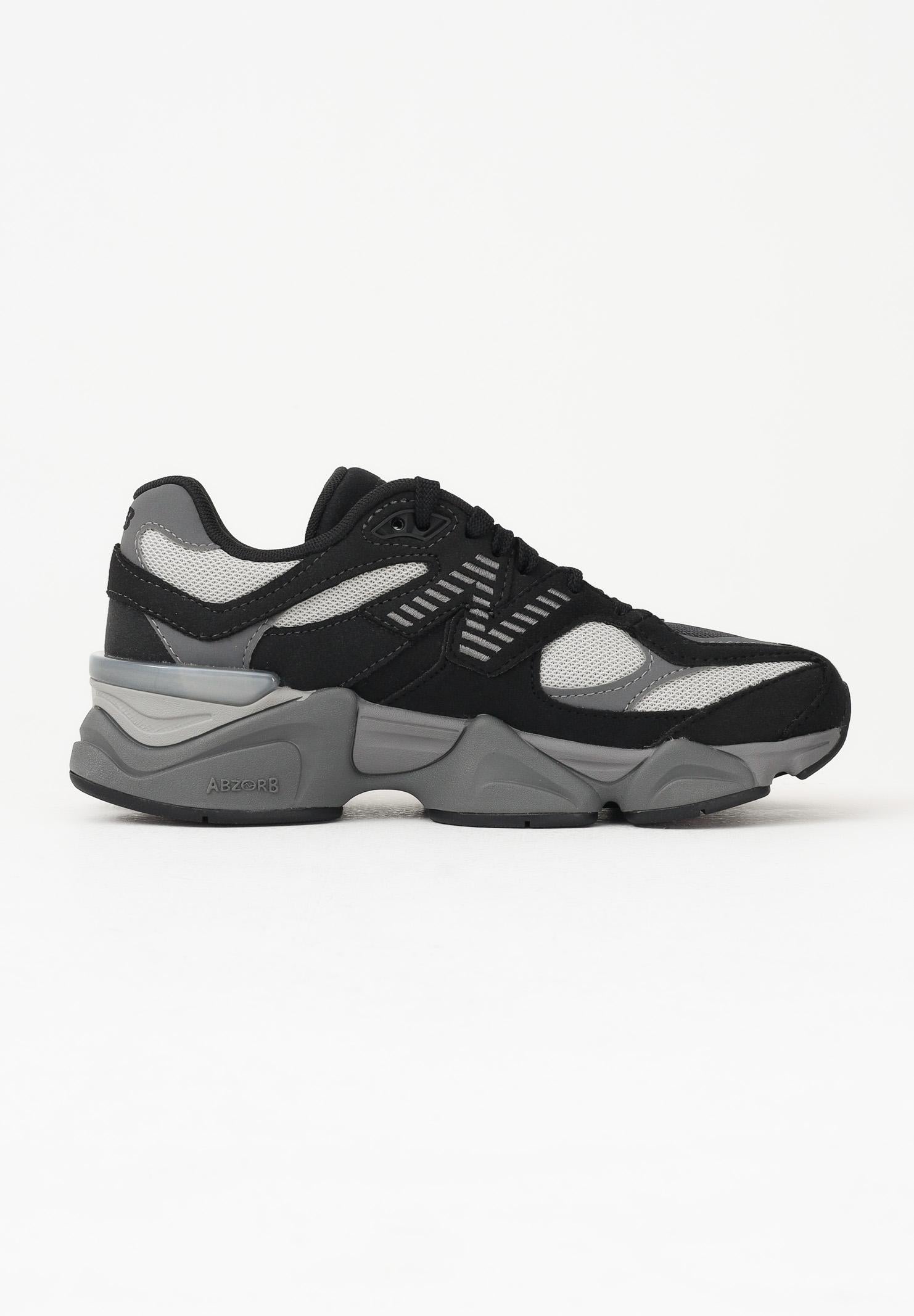 NEW BALANCE Sneakers 9060 nere per uomo e donna GC9060BK . NEW BALANCE