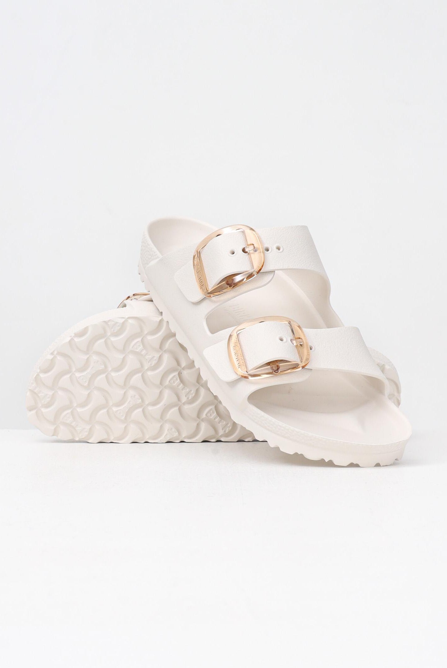 BIRKENSTOCK Ciabatte Arizona Big Buckle EVA bianche da donna 1029651 . BIRKENSTOCK
