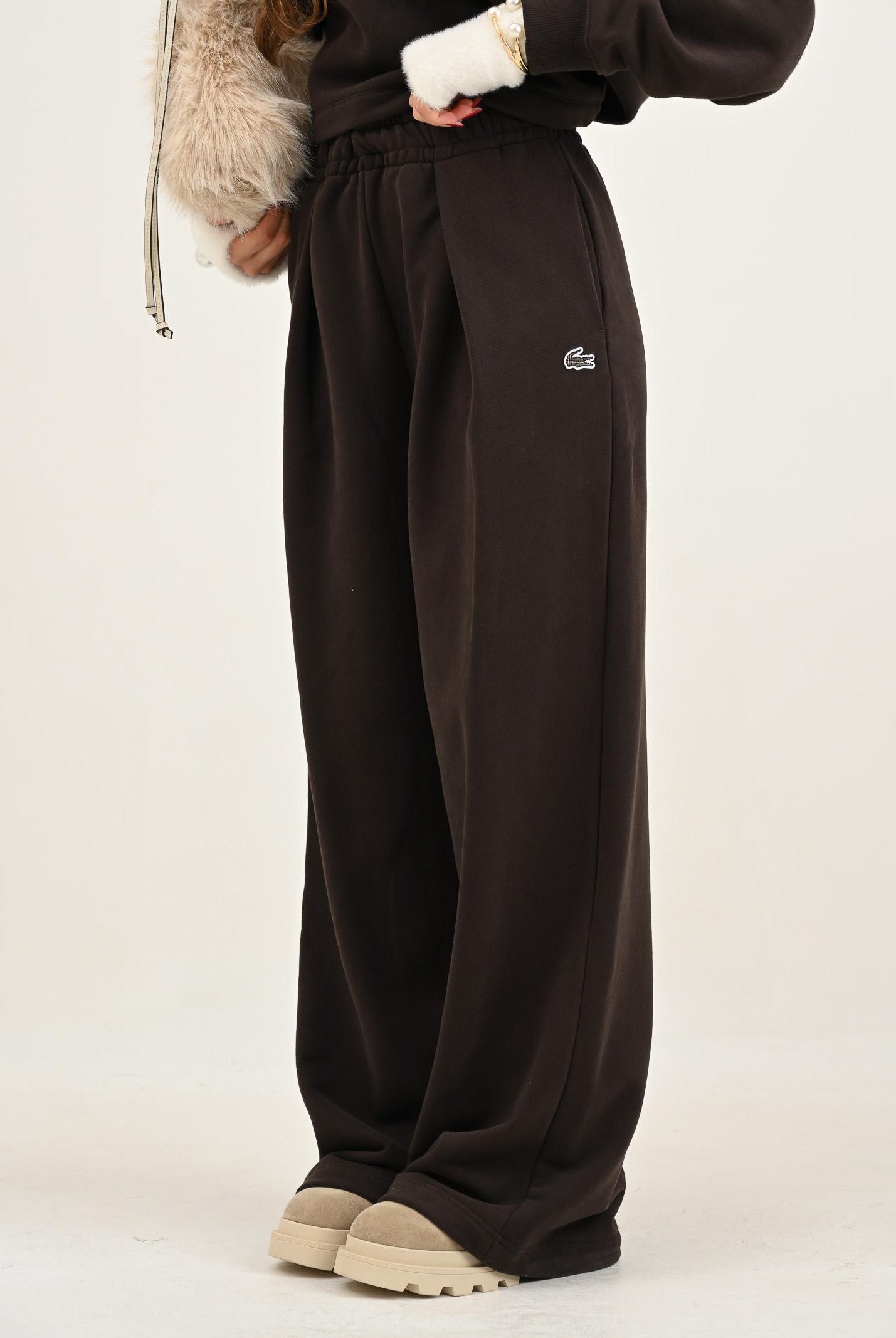 LACOSTE Pantalone sportivo marrone da donna wide fit XF5248 SKB LACOSTE