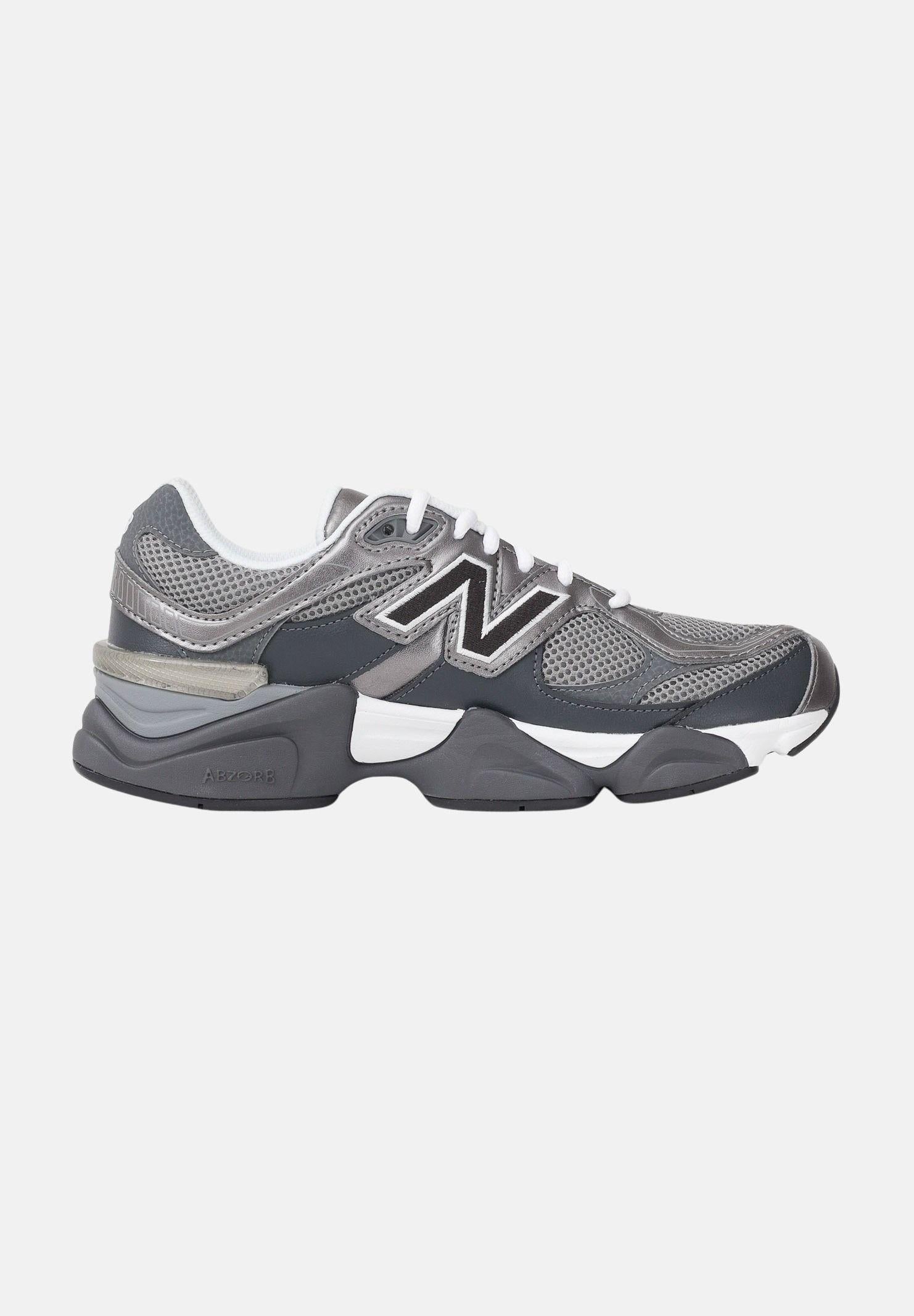 NEW BALANCE Sneakers 9060 Lace grigie per uomo e donna G90603BN . NEW BALANCE