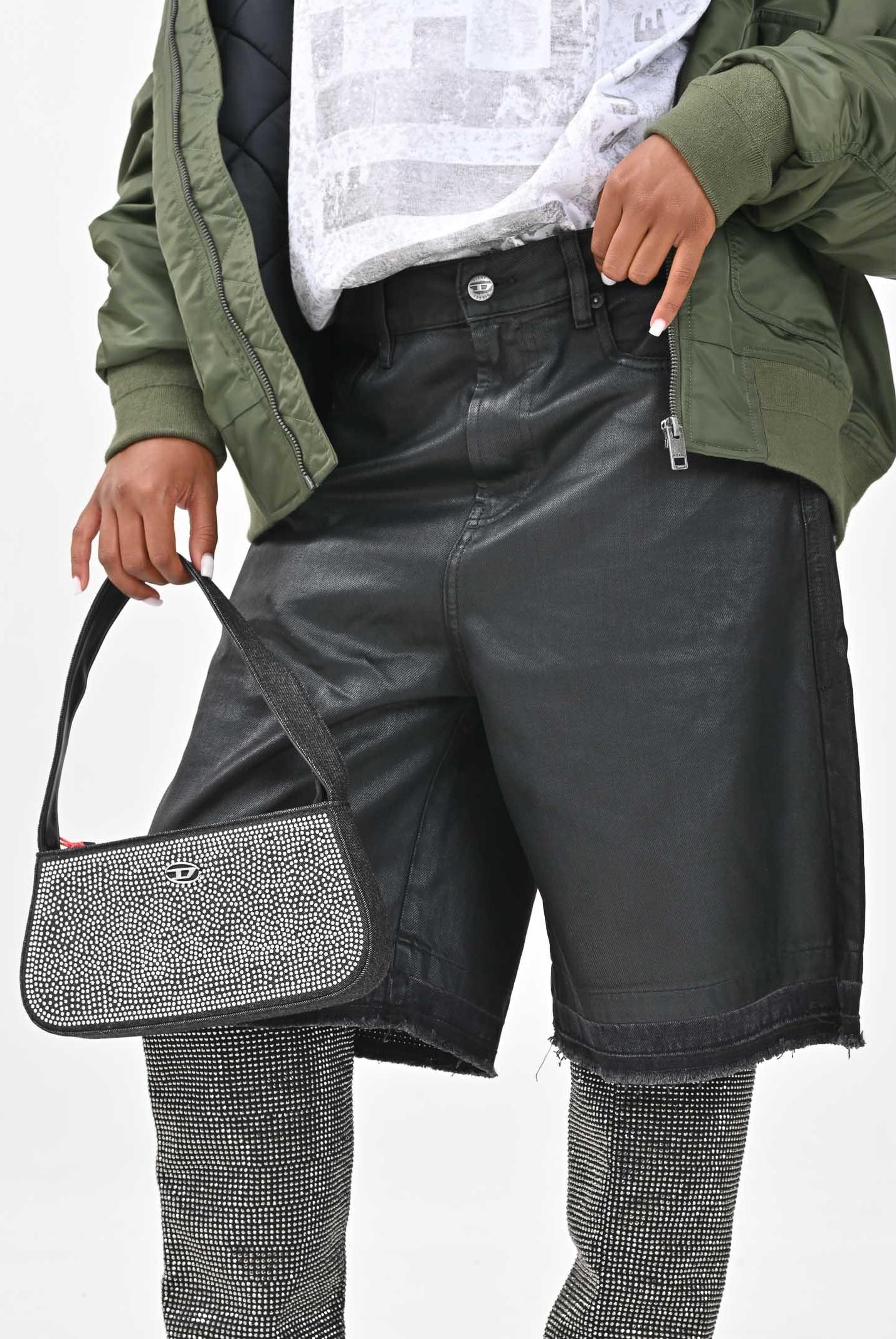 DIESEL Bermuda in denim nero per donna e ragazze con orli a taglio vivo J02351KXBPX K02 DIESEL