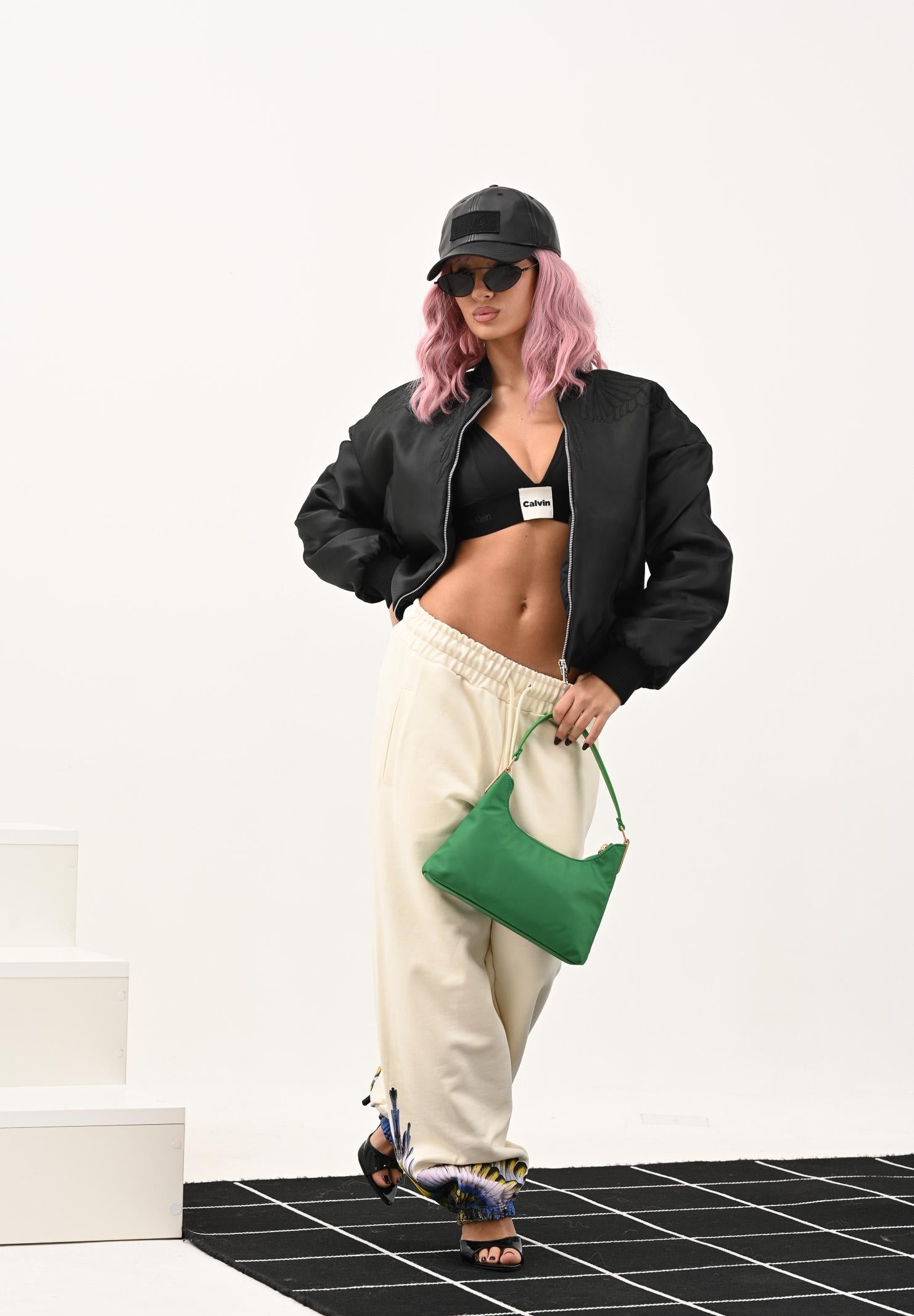 MARCELO BURLON COUNTY OF MILAN Bomber nero da donna con ricamo ali 25ICM30004 NE MARCELO BURLON COUNTY OF MILAN