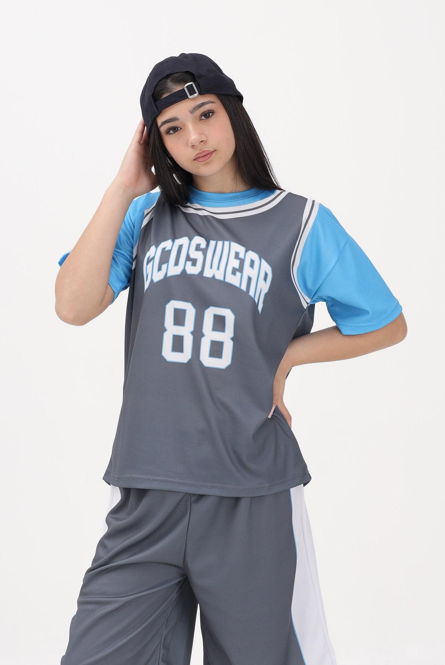 GCDS T-shirt a manica corta grigia e azzurra per donna, ragazzi e bambini con stampa C1BJQC706J338 955E GCDS