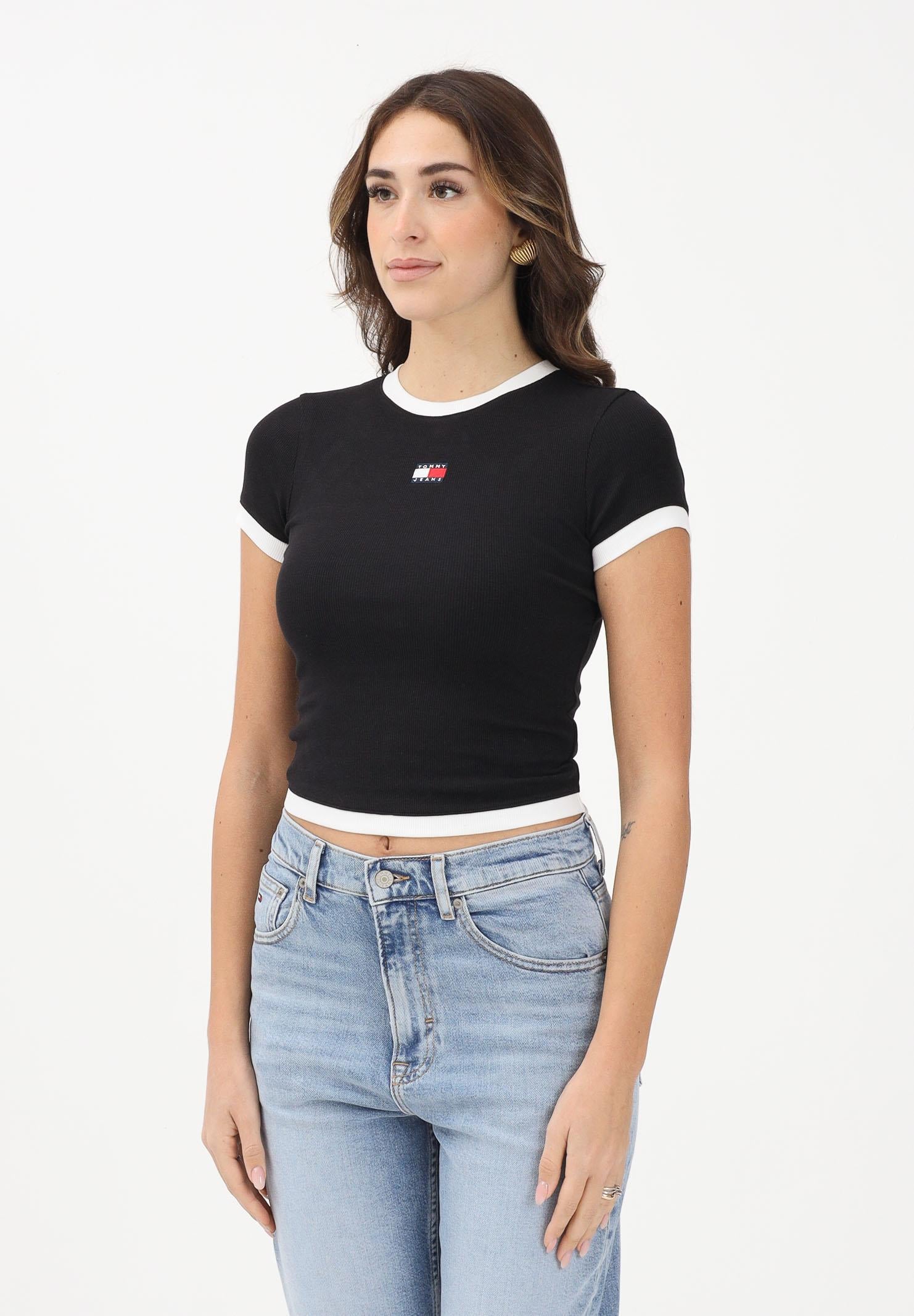 TOMMY JEANS T-shirt a manica corta nera da donna con logo e finiture a contrasto DW0DW22575 BDS TOMMY JEANS