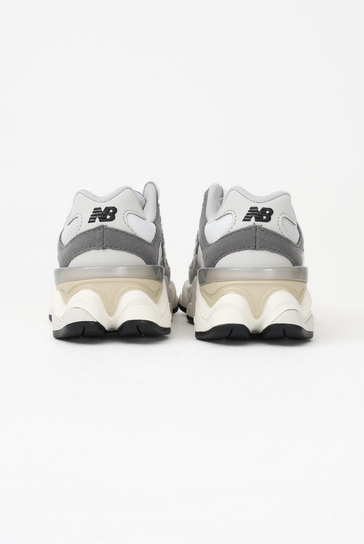 NEW BALANCE Sneakers 9060 Lace grigie per bambino e bambina PC9060GY . NEW BALANCE