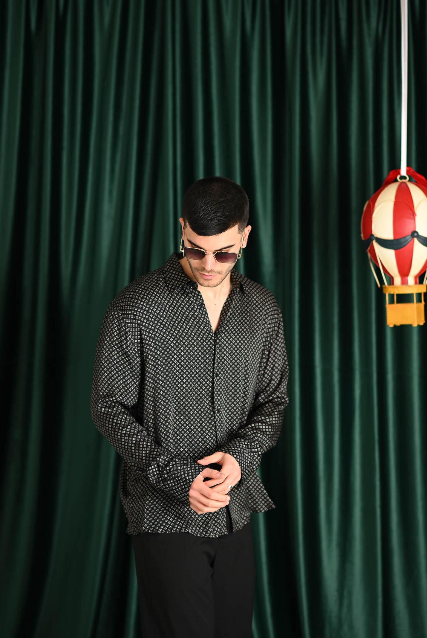 I'M BRIAN Camicia a manica lunga nera da uomo con fantasia geometrica CA3430 0028 I'M BRIAN