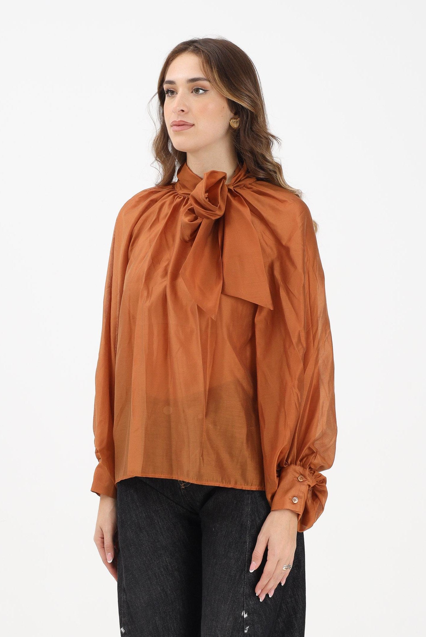 VICOLO Blusa caramello da donna con fiocco TF0488 CA VICOLO