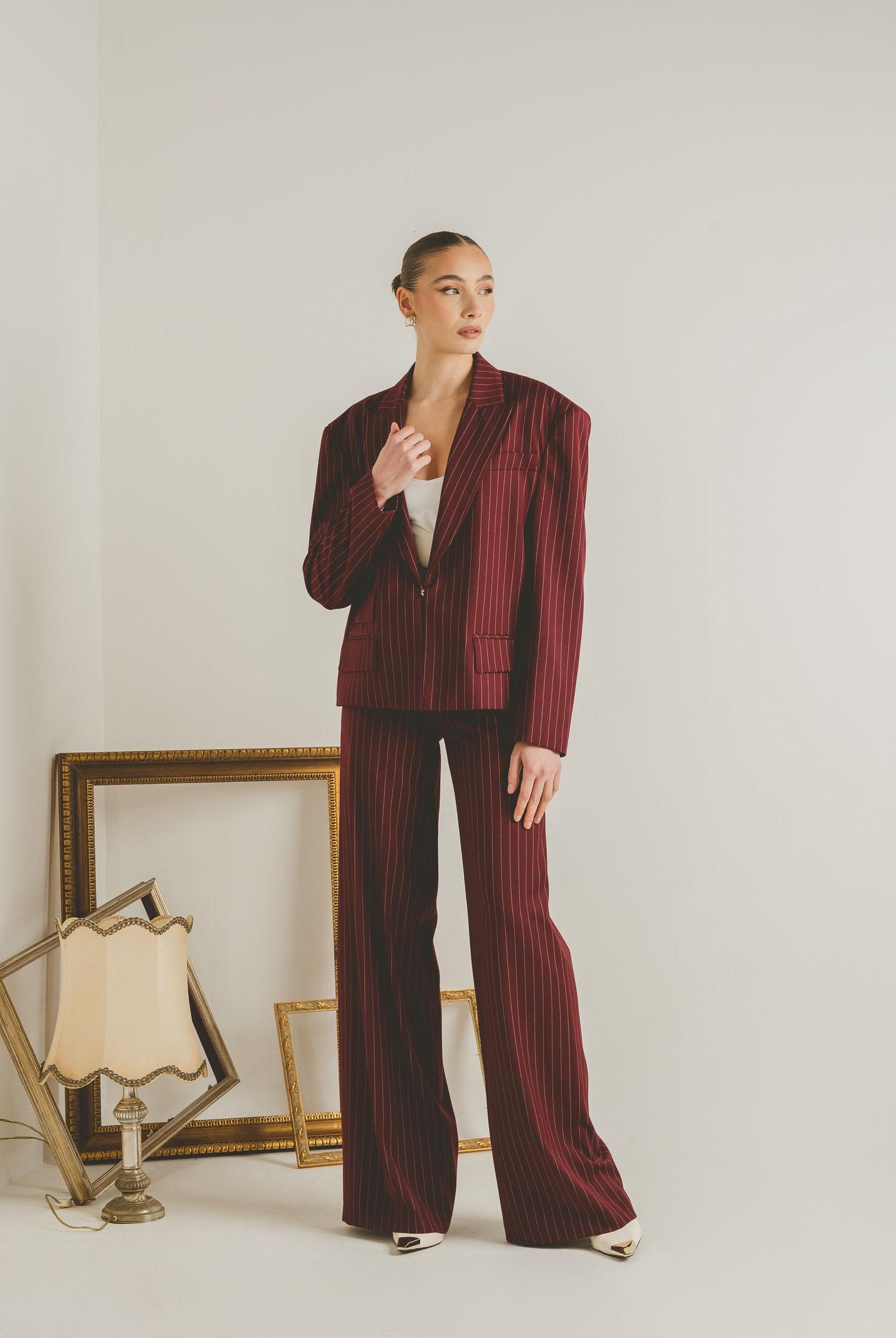 SANTAS Pantalone elegante POUVOIR bordeaux da donna con micro gessatura PV2626 BO SANTAS