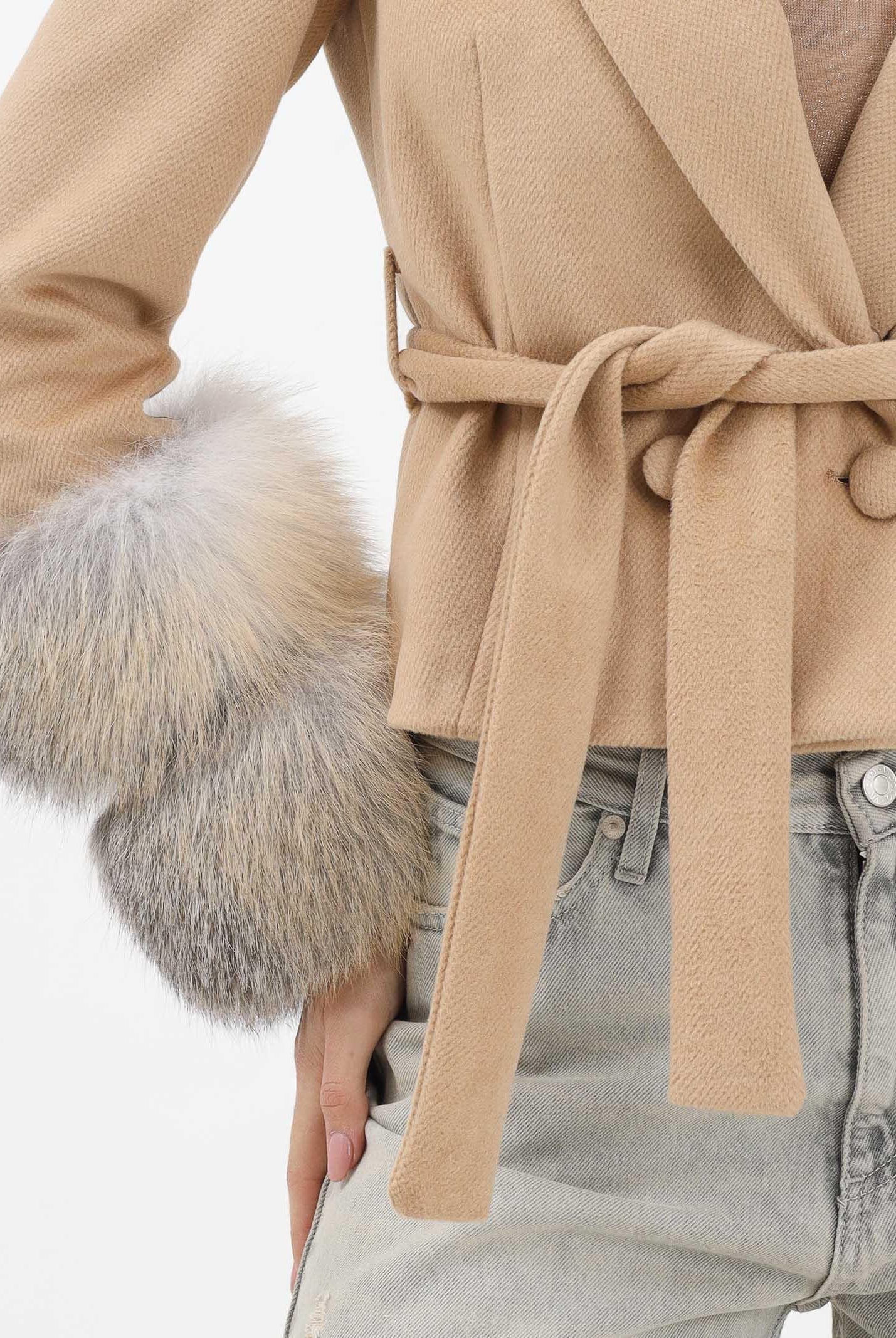 YES LONDON Cappotto beige da donna con dettagli in vera pelliccia CD1228 CA YES LONDON