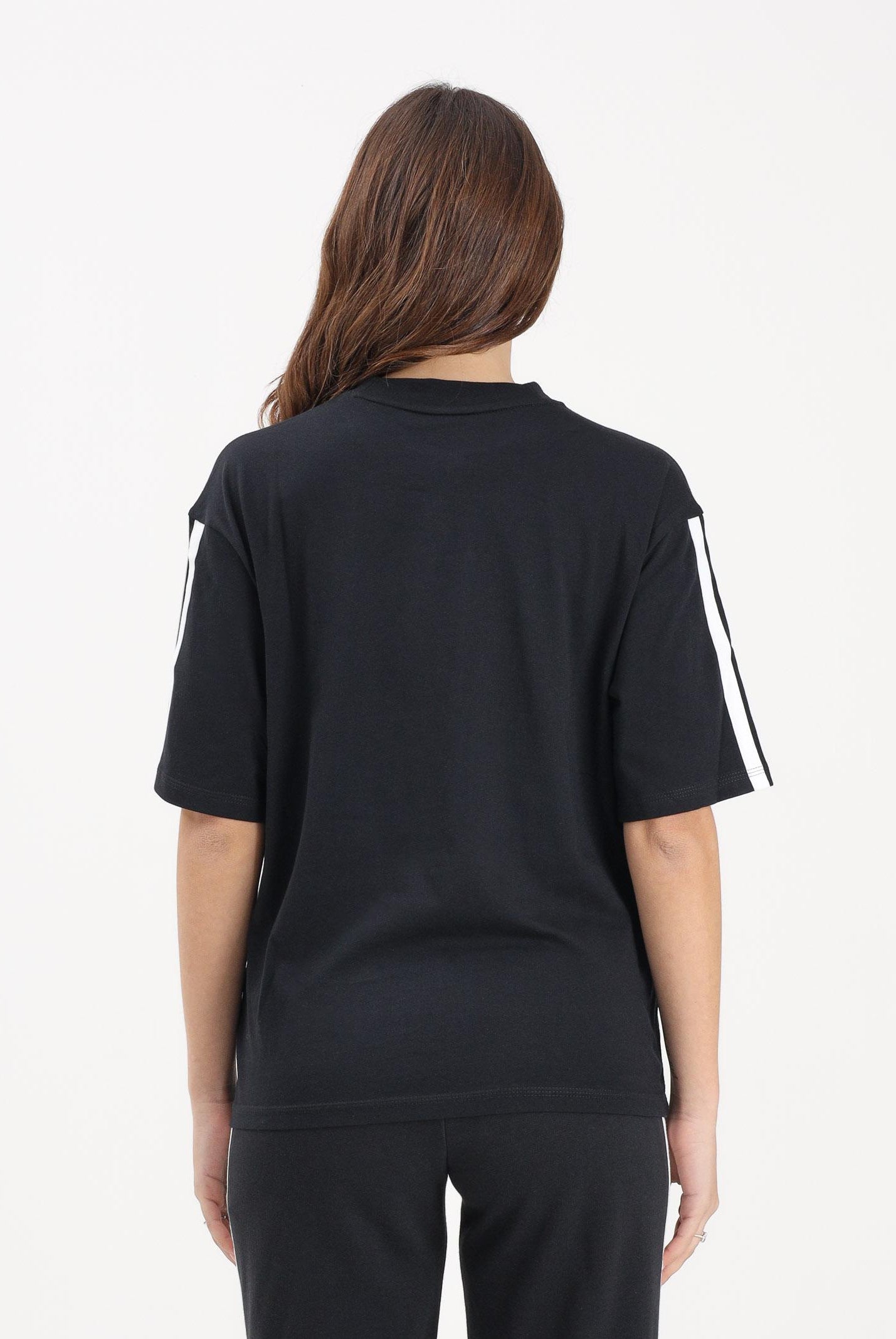 ADIDAS PERFORMANCE T-shirt a manica corta Essentials 3-Stripes Boyfriend nera da donna JC5960 . ADIDAS PERFORMANCE