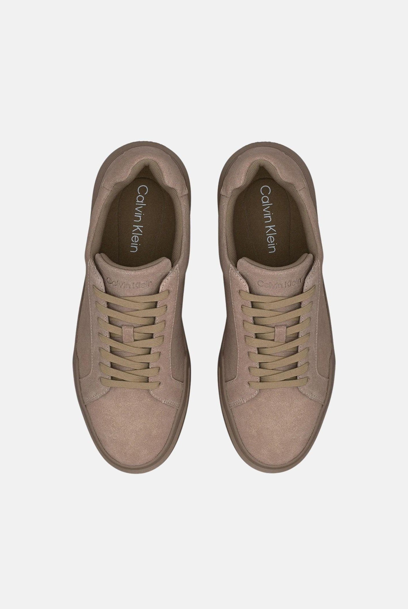 CALVIN KLEIN JEANS sneakers CK Avenue color Triple Desert Taupe, tortora, da uomo. YM0YM01453 PBO CALVIN KLEIN JEANS