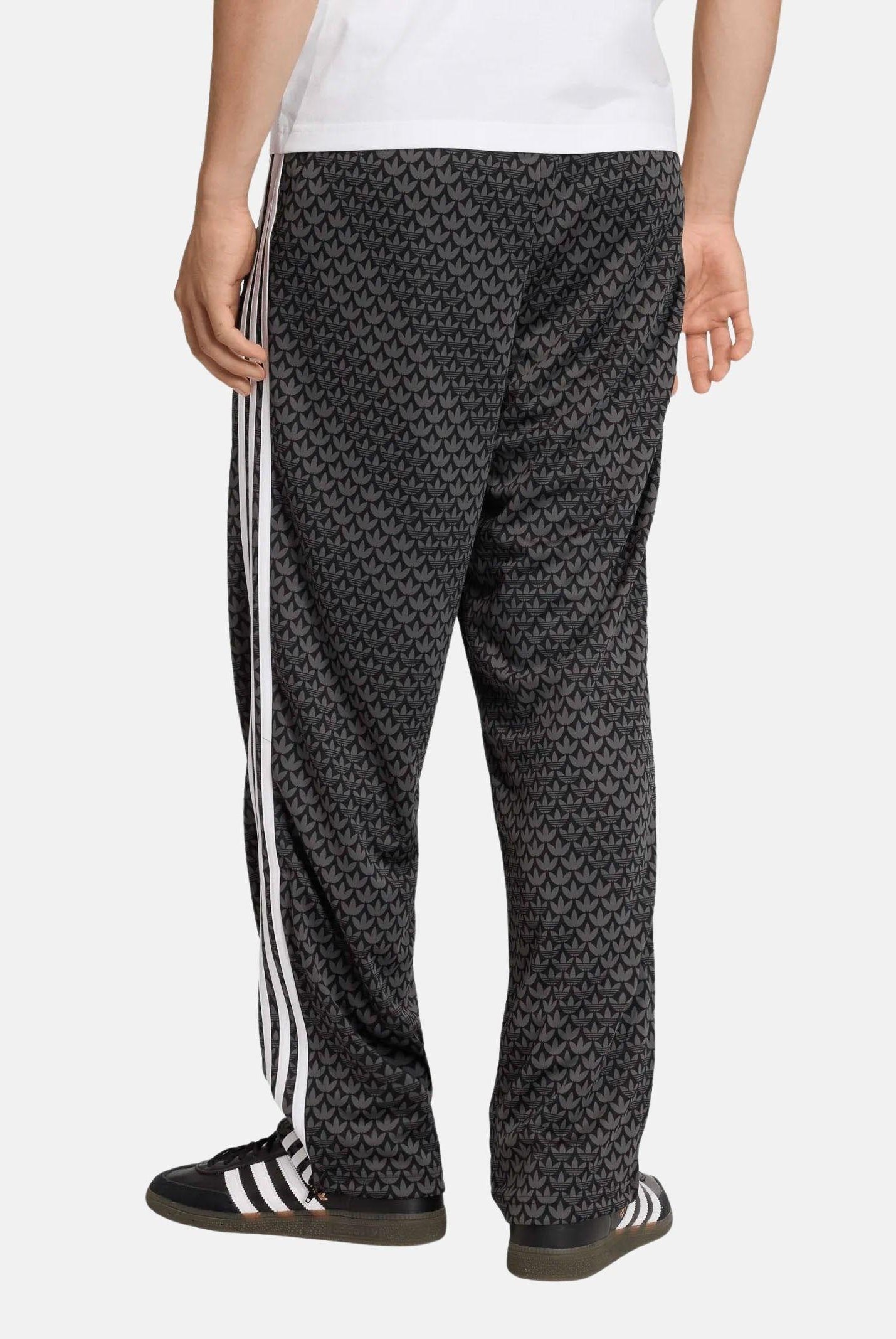 ADIDAS ORIGINALS Pantalone sportivo FIREBIRD LOOSE MONOGRAM nero da uomo KC9159 . ADIDAS ORIGINALS