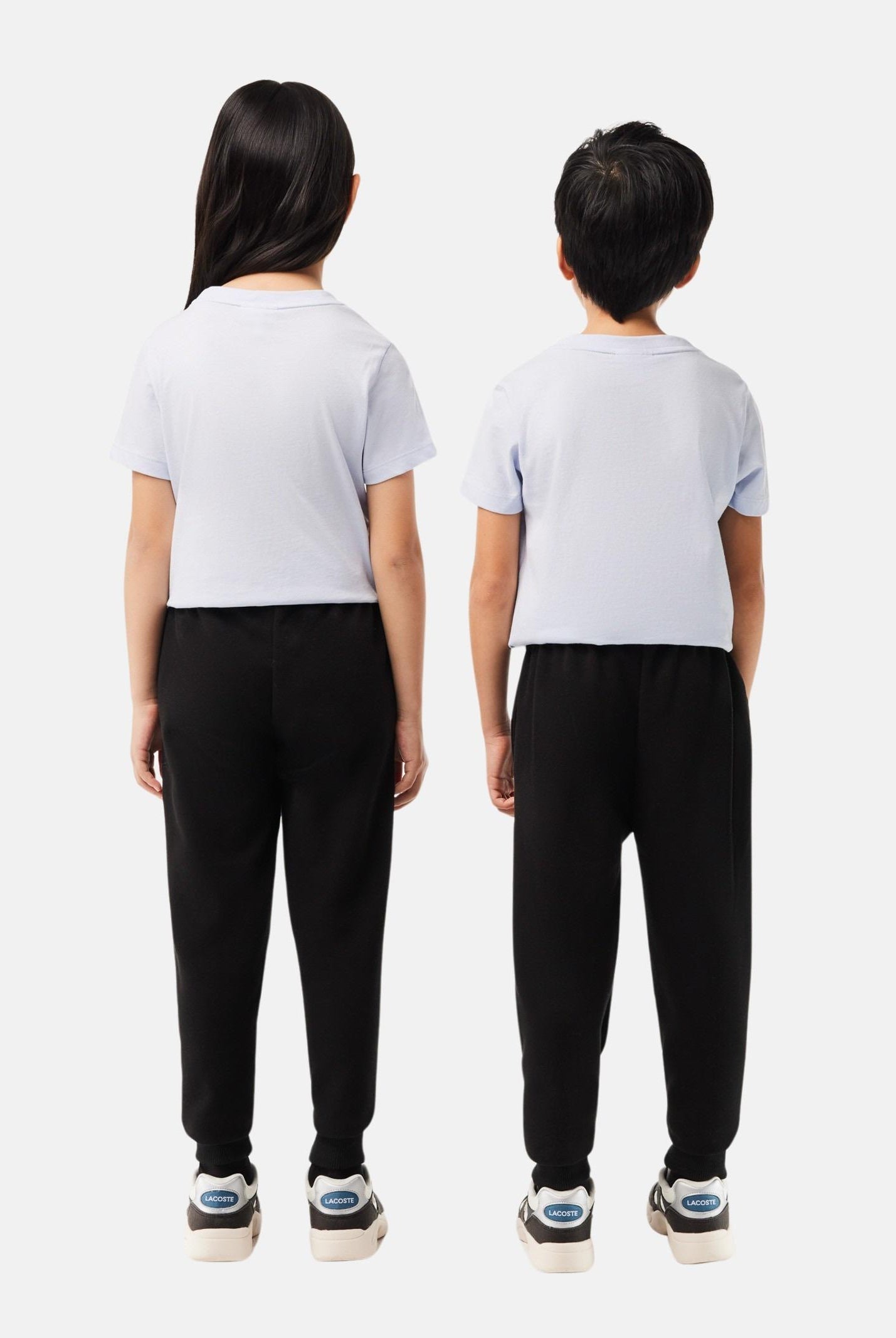 Pantalone sportivo nero per bambino e bambina rifinito da ricamo coccodrillo XJ9728-J 031 LACOSTE