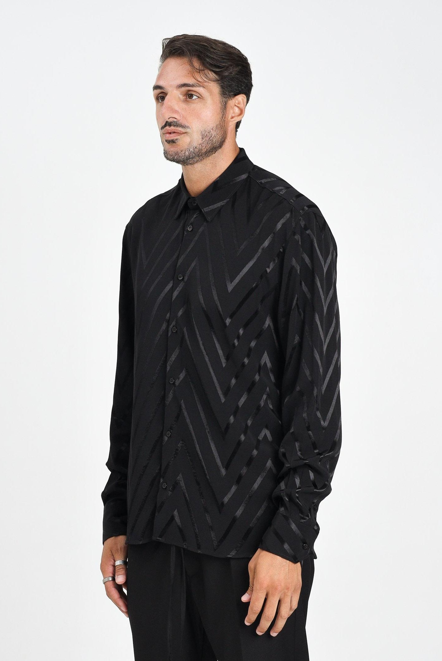 I'M BRIAN Camicia a manica lunga nera da uomo con fantasia a zig-zag CA3426 009 I'M BRIAN