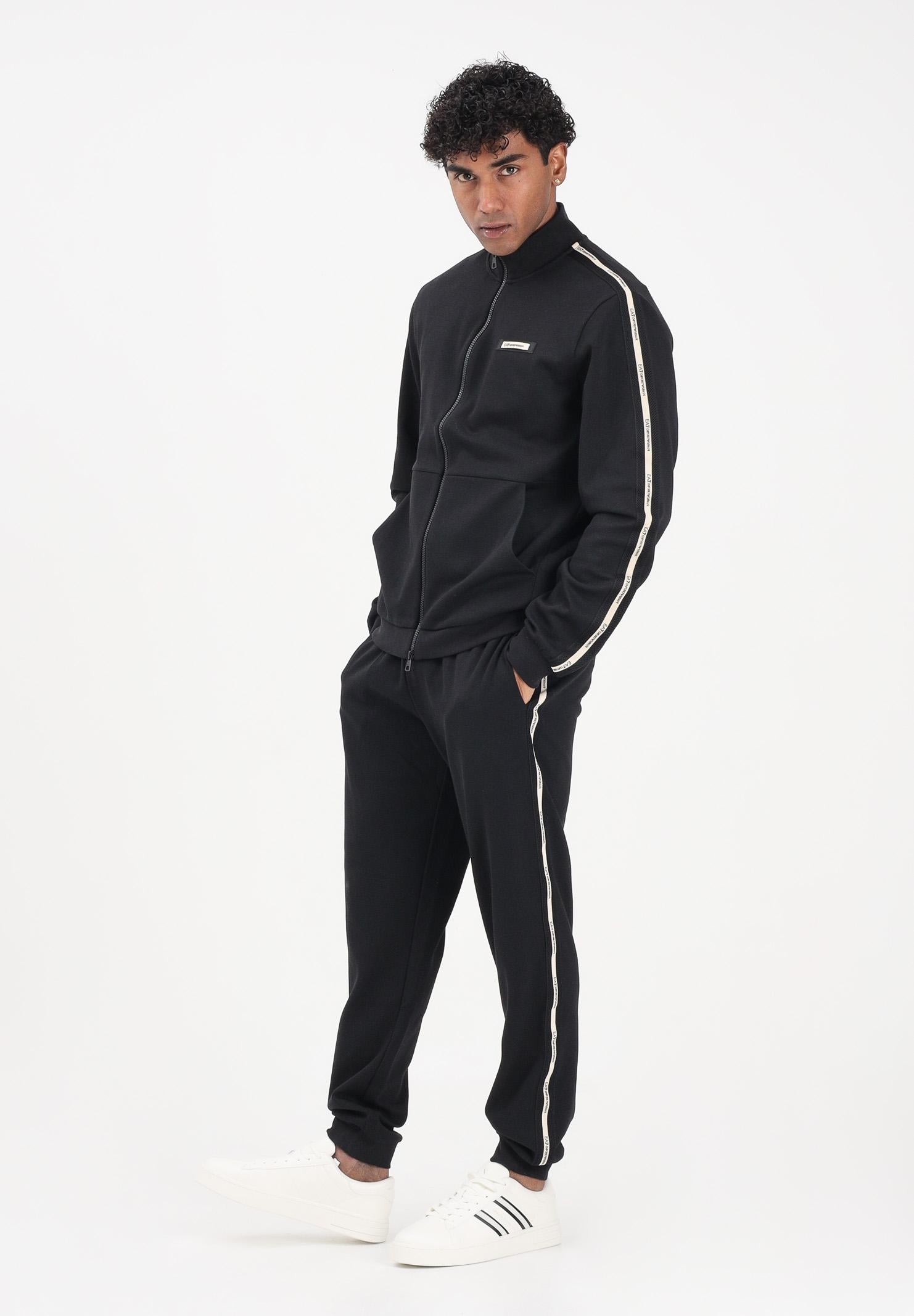 EA7 Pantalone sportivo nero da uomo con banda laterale a contrasto 7M001482AF12660 UC001 EA7