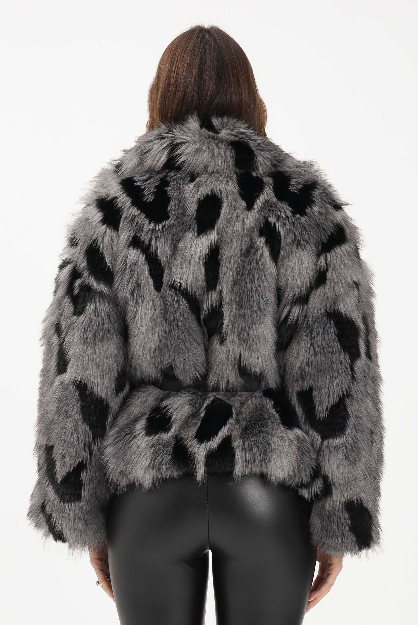 VICOLO Pelliccia grigia e nera da donna con cintura TF1691 GR VICOLO
