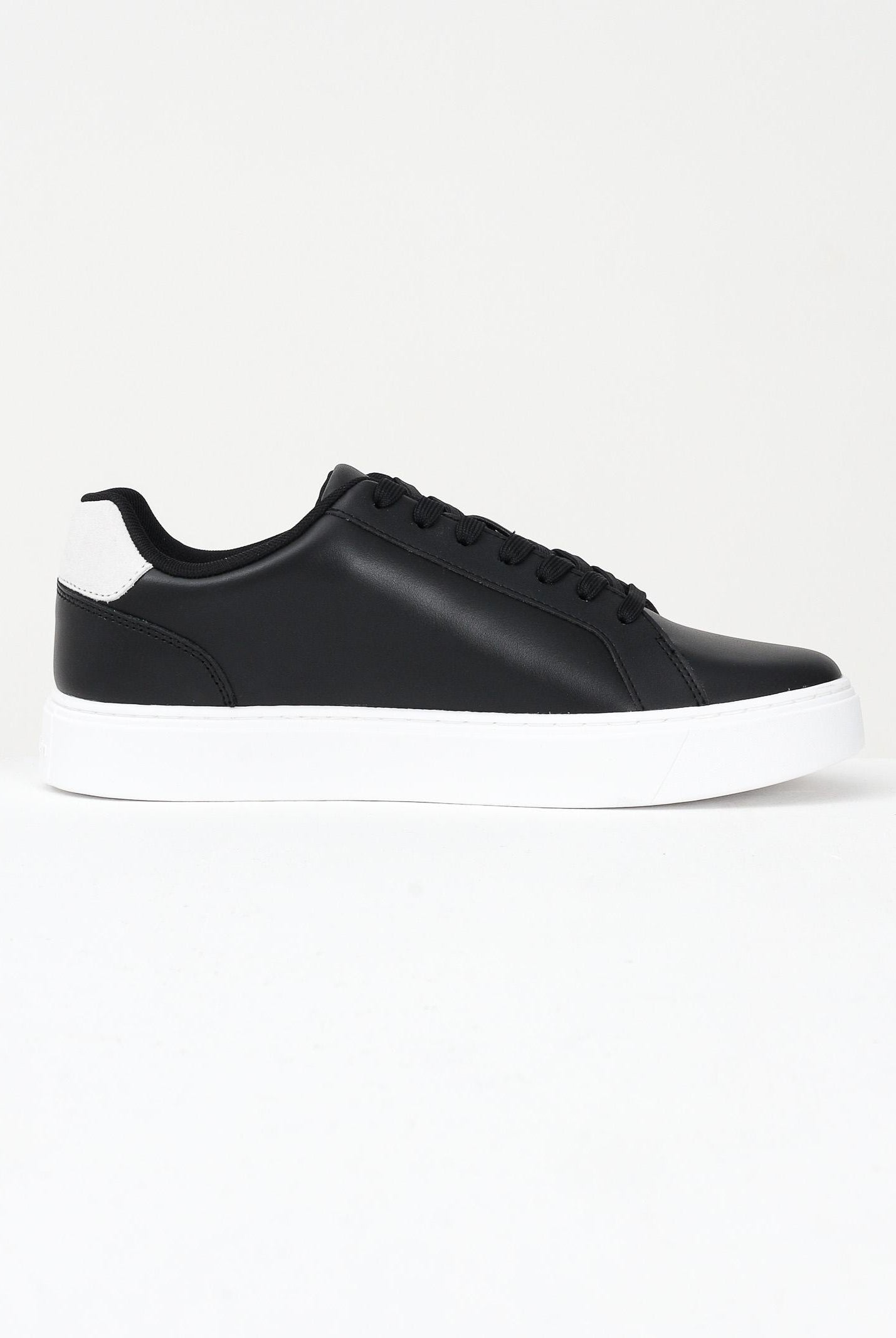 CALVIN KLEIN JEANS Sneakers nere da uomo con logo YM0YM014350GM . CALVIN KLEIN JEANS