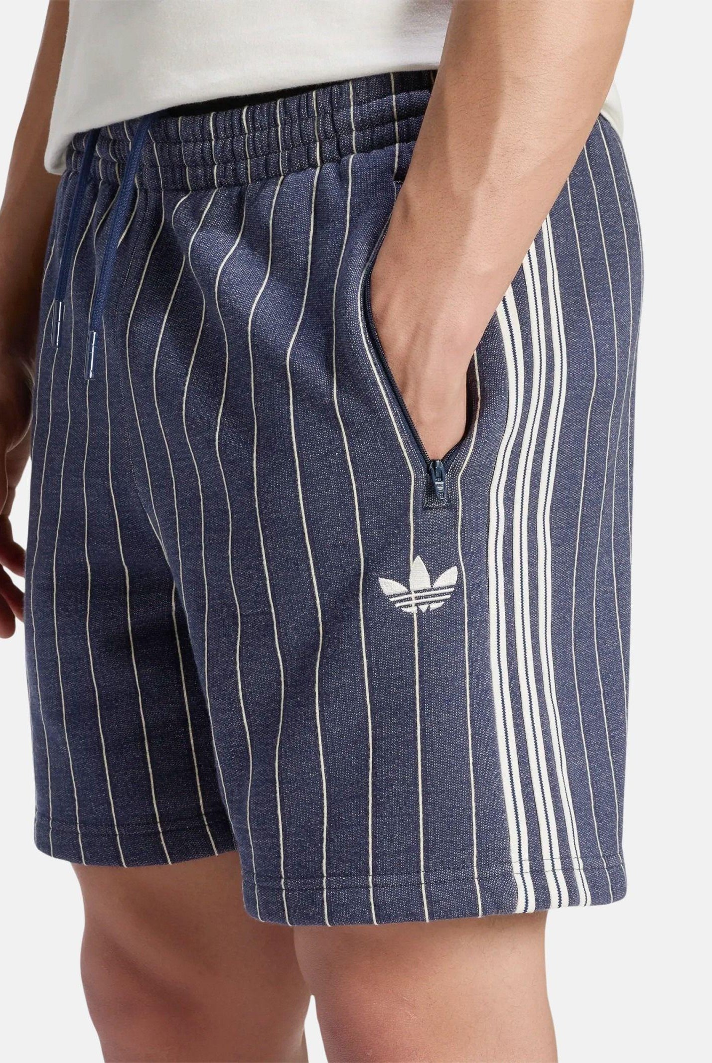 ADIDAS ORIGINALS Short Pinstripes Shorts blu da uomo KR9706 . ADIDAS ORIGINALS