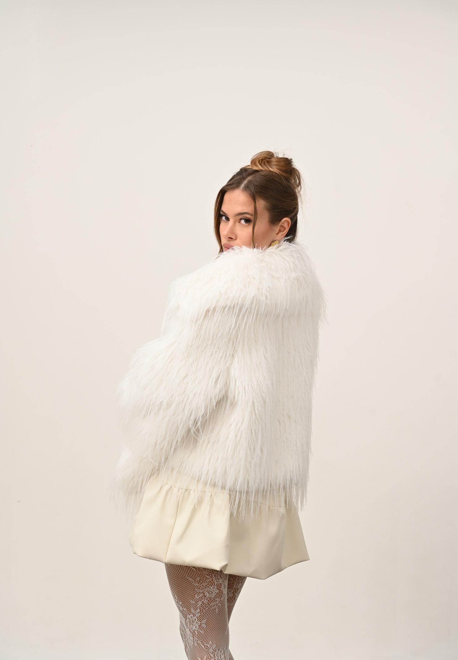 PINKO Pelliccia caban bianca da donna 106045A2ZO Z14 PINKO