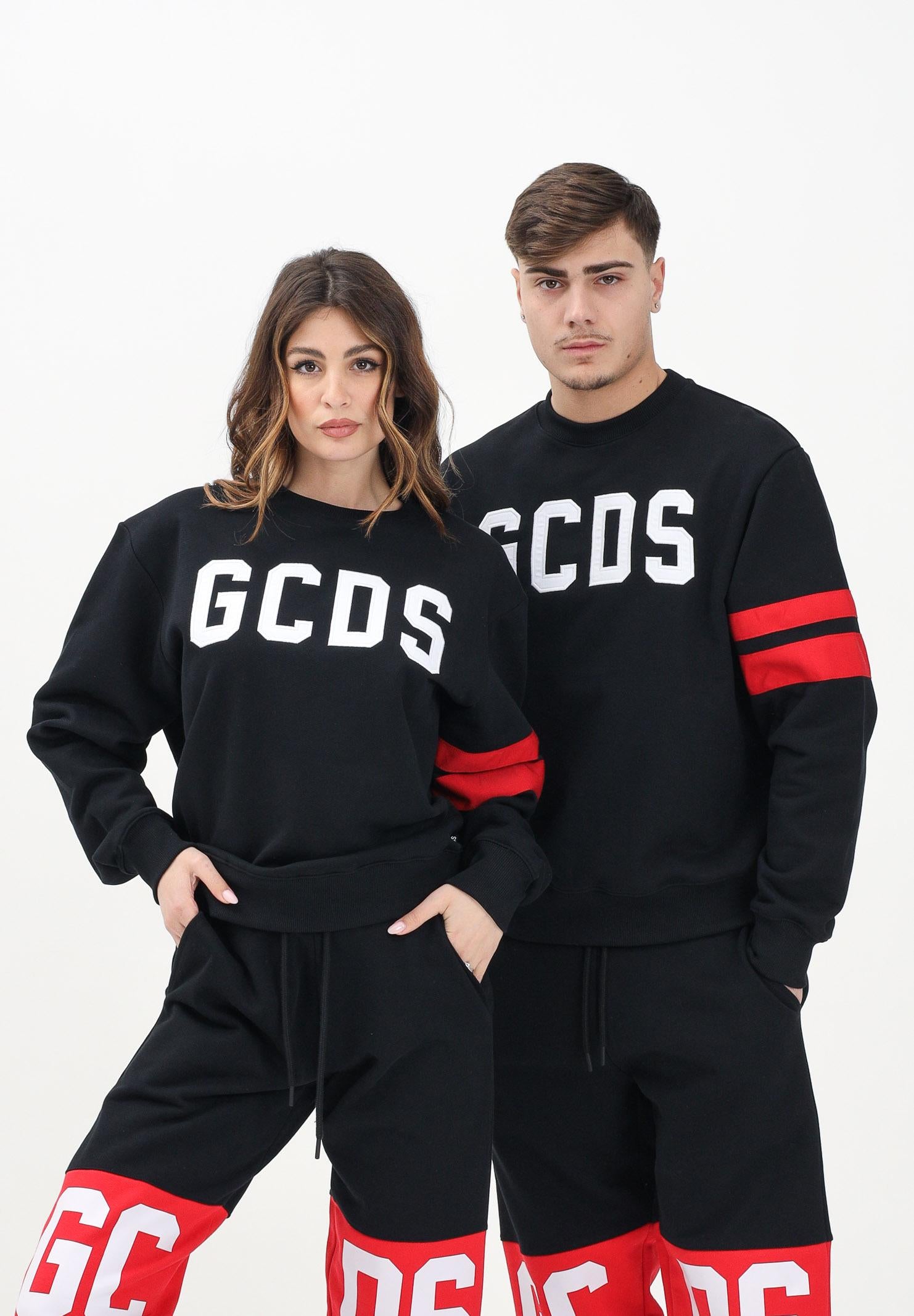 GCDS Felpa girocollo nera per uomo e donna con logo A2OM1510JI0 99 GCDS