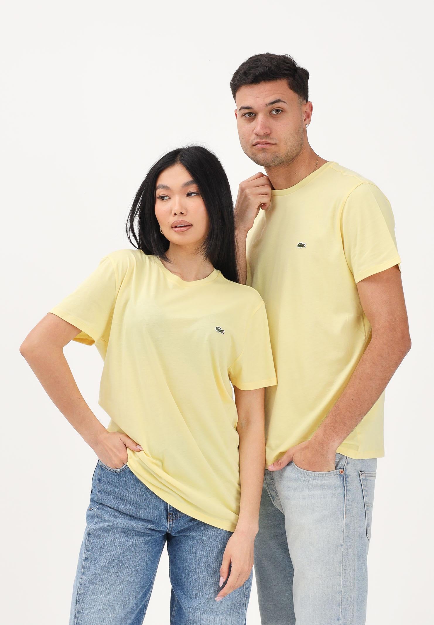 LACOSTE T-shirt a manica corta gialla per uomo e donna con patch logo TH6709 107 LACOSTE