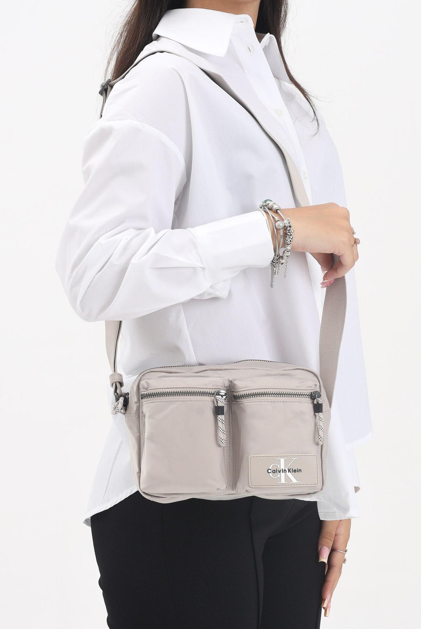 CALVIN KLEIN Borsa a tracolla beige per uomo e donna in tessuto tecnico LV04G3178G RMU CALVIN KLEIN