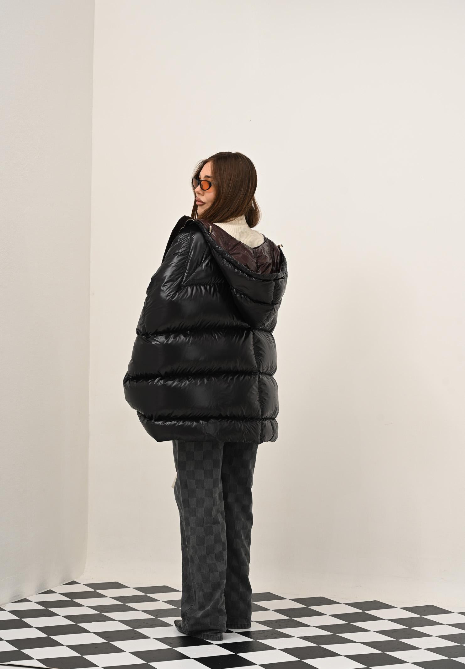 VICOLO Piumino nero da donna con manica a pipistrello TF0052 FFNE VICOLO