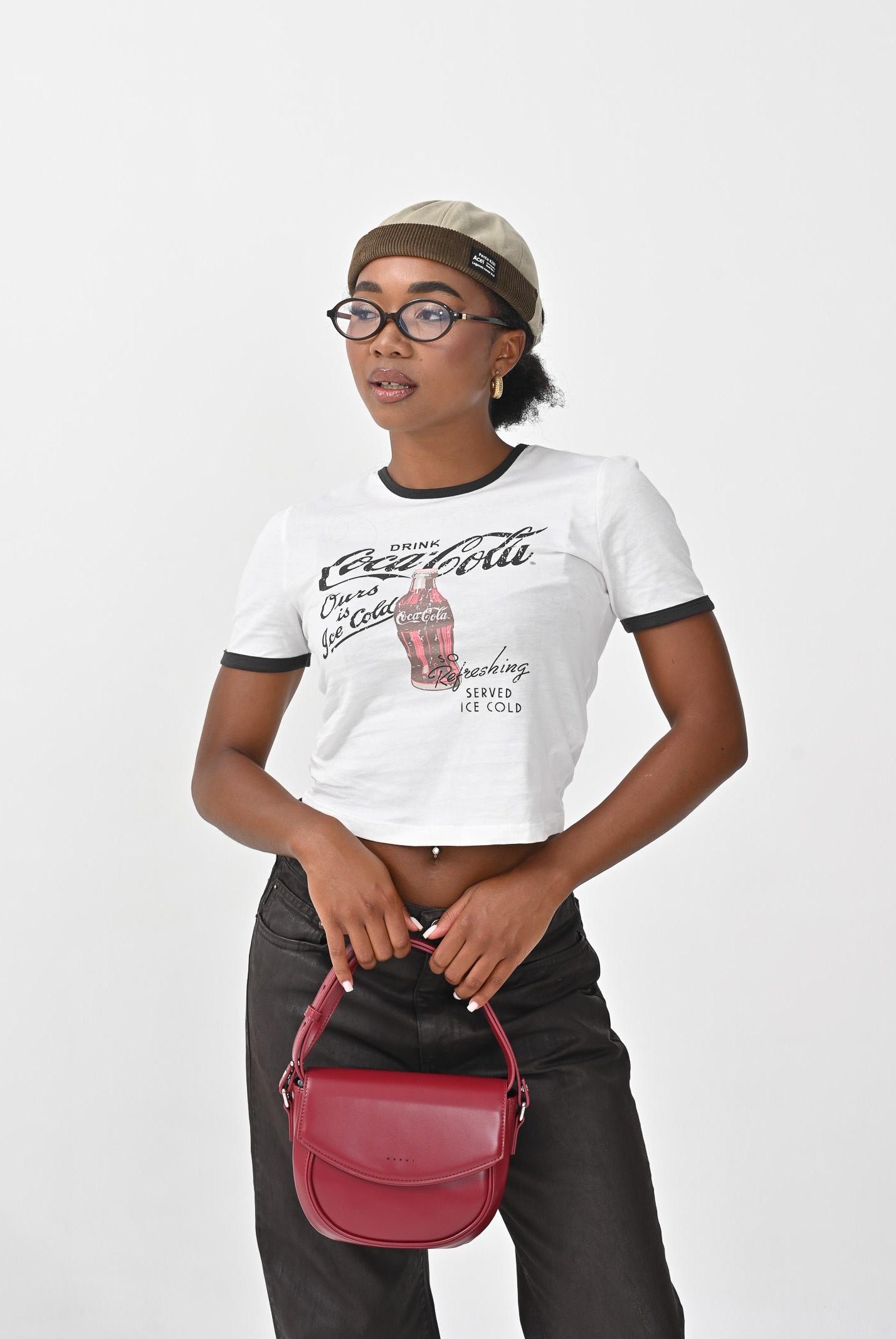 ONLY T-shirt a manica corta bianca da donna con stampa Coca-Cola 15355835 REFRESHING ONLY