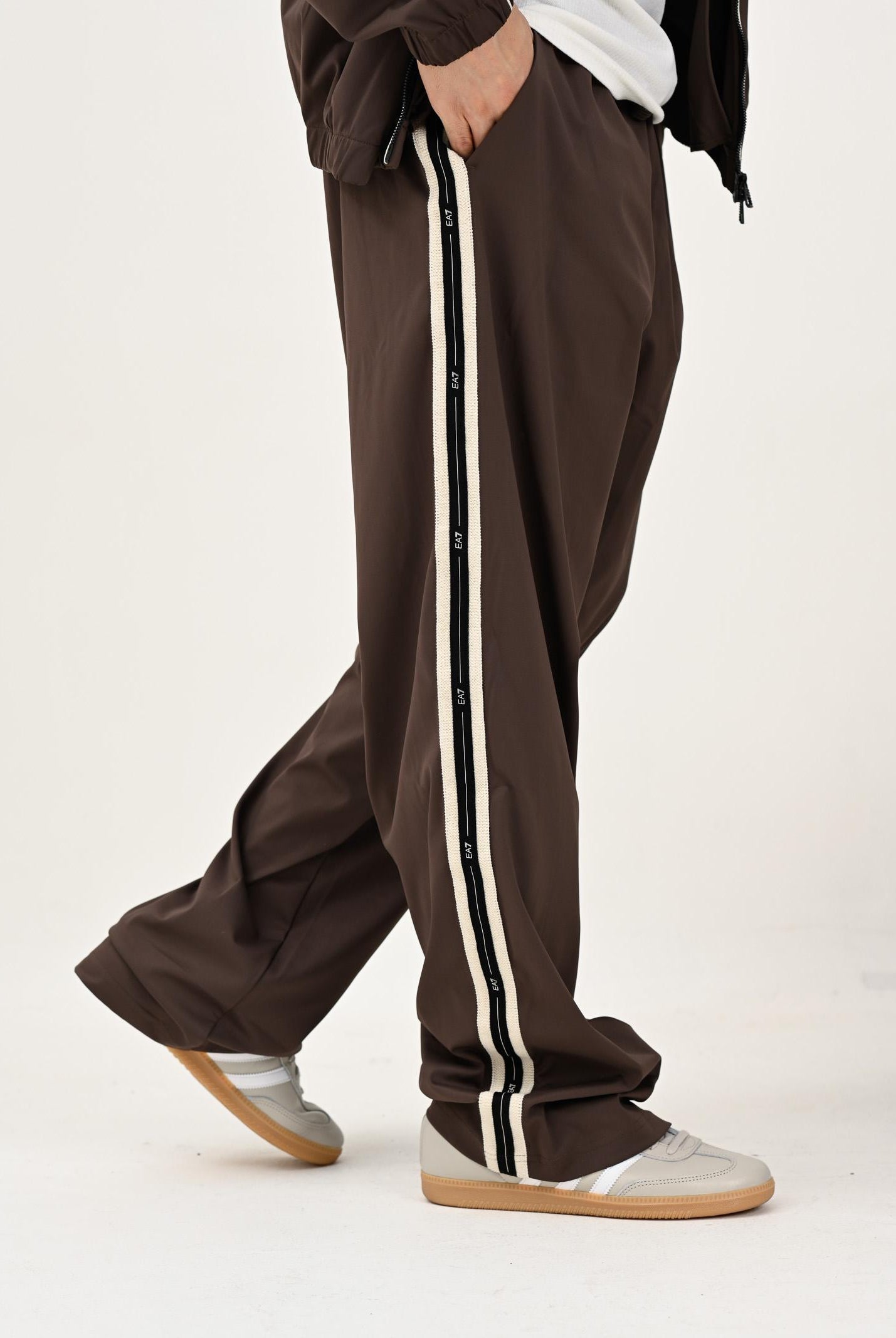 EA7 Pantalone sportivo marrone da uomo con bande logate 7M000960AF17160 U6063 EA7