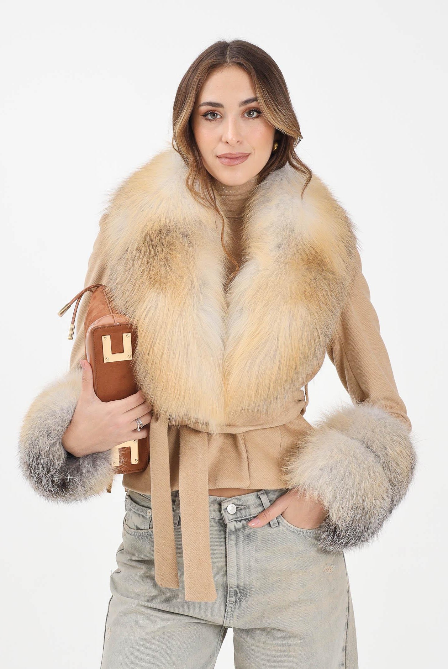 YES LONDON Cappotto beige da donna con dettagli in vera pelliccia CD1228 CA YES LONDON