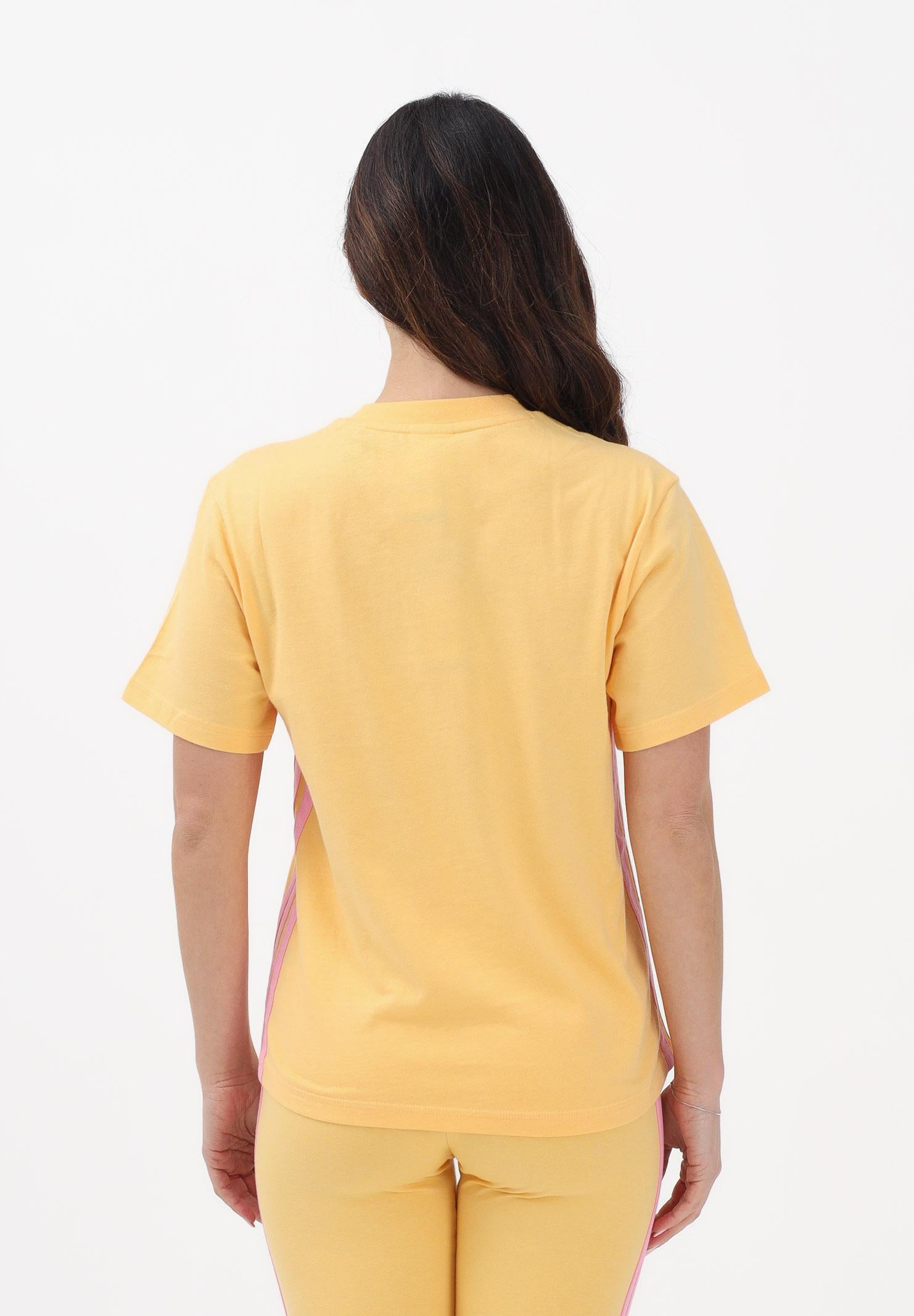 ADIDAS PERFORMANCE T-shirt a manica corta Essentials 3-Stripes arancio e rosa da donna KD2339 . ADIDAS PERFORMANCE