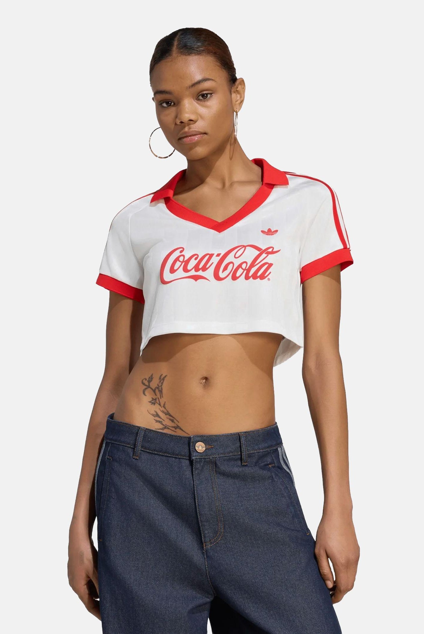 ADIDAS ORIGINALS t-shirt crop Women's Red Coca-Cola Print Crop T-shirt White / Vivid Red bianco e rosso donna. KY7571 . ADIDAS ORIGINALS
