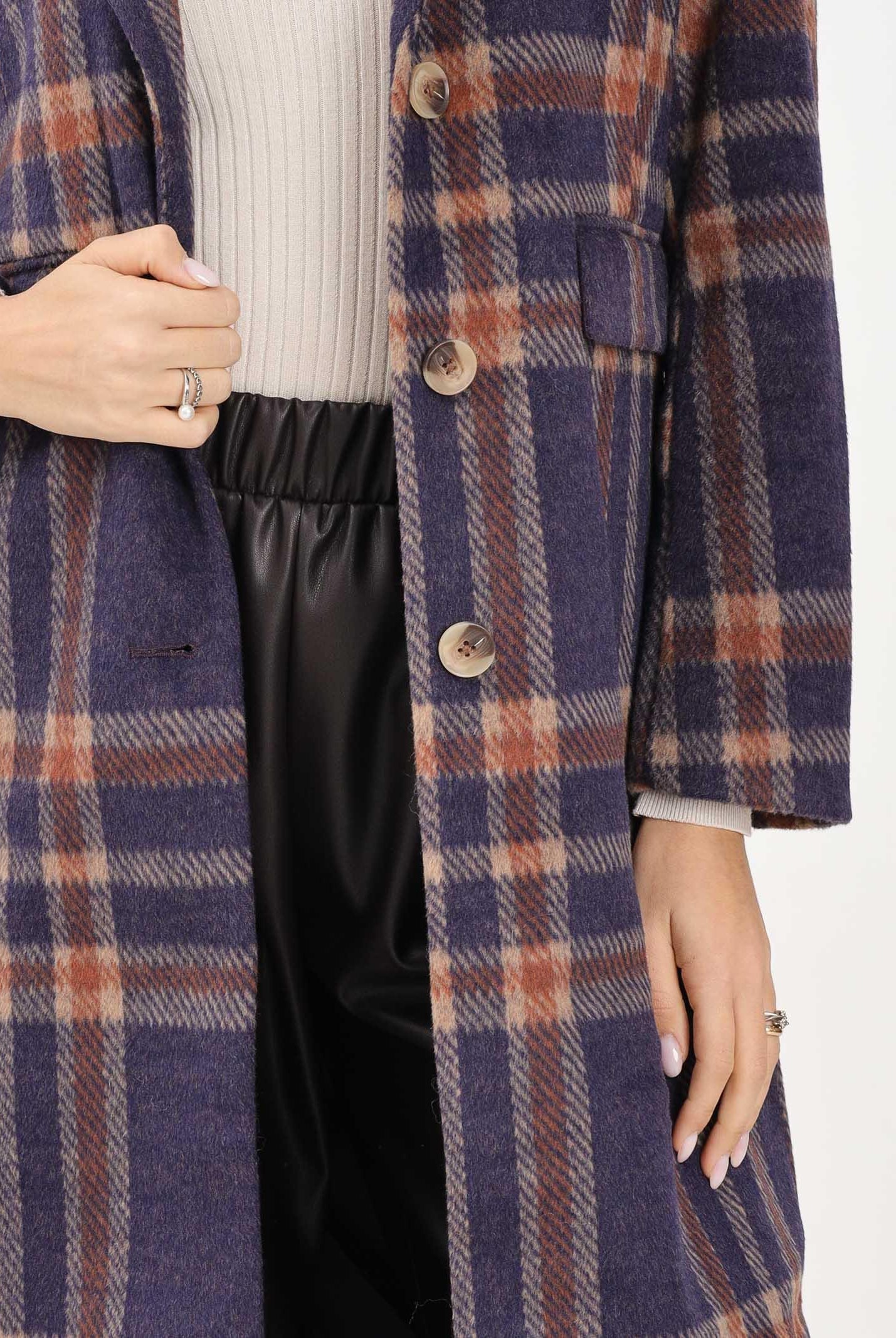 ONLY Cappotto lungo viola da donna caratterizzato da un elegante motivo a quadri 15355210 PlumPerfect ONLY